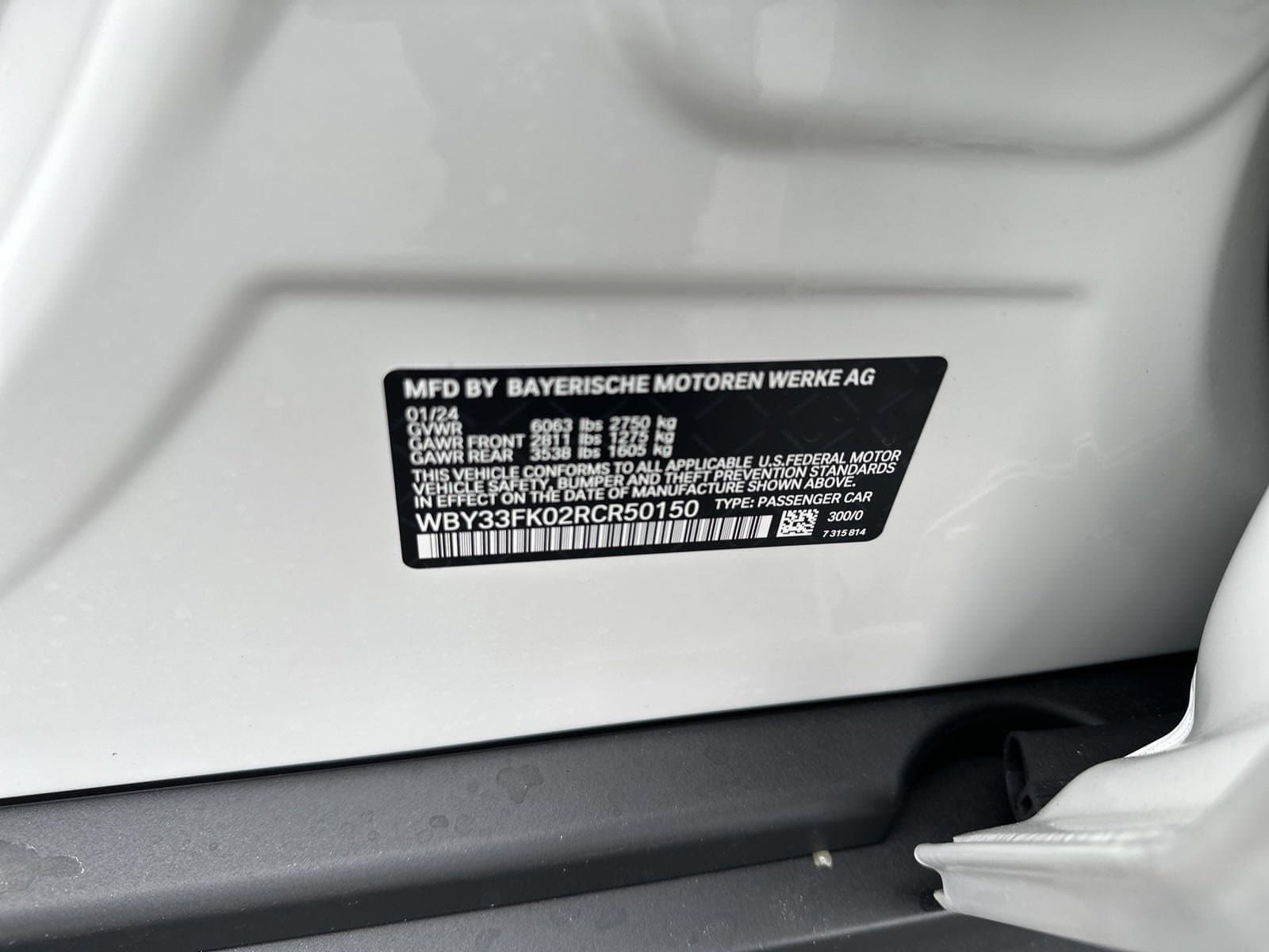 Vehicle photo 34