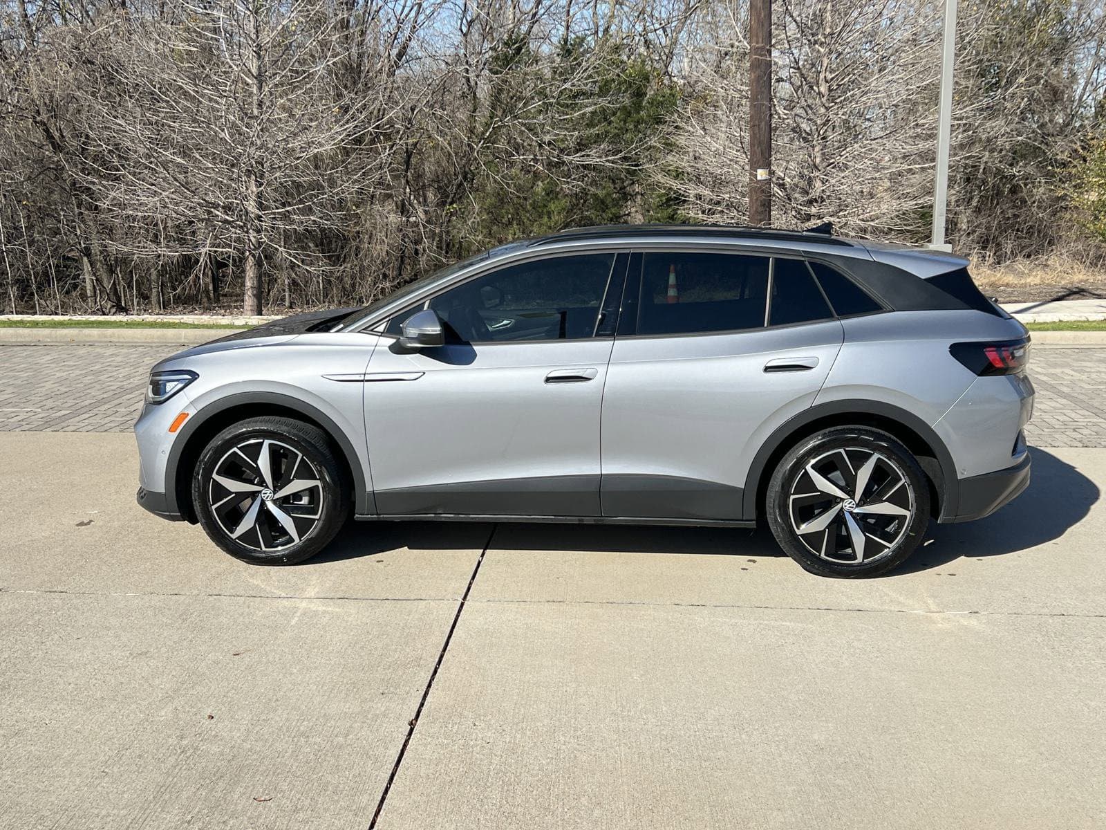 Vehicle photo 5