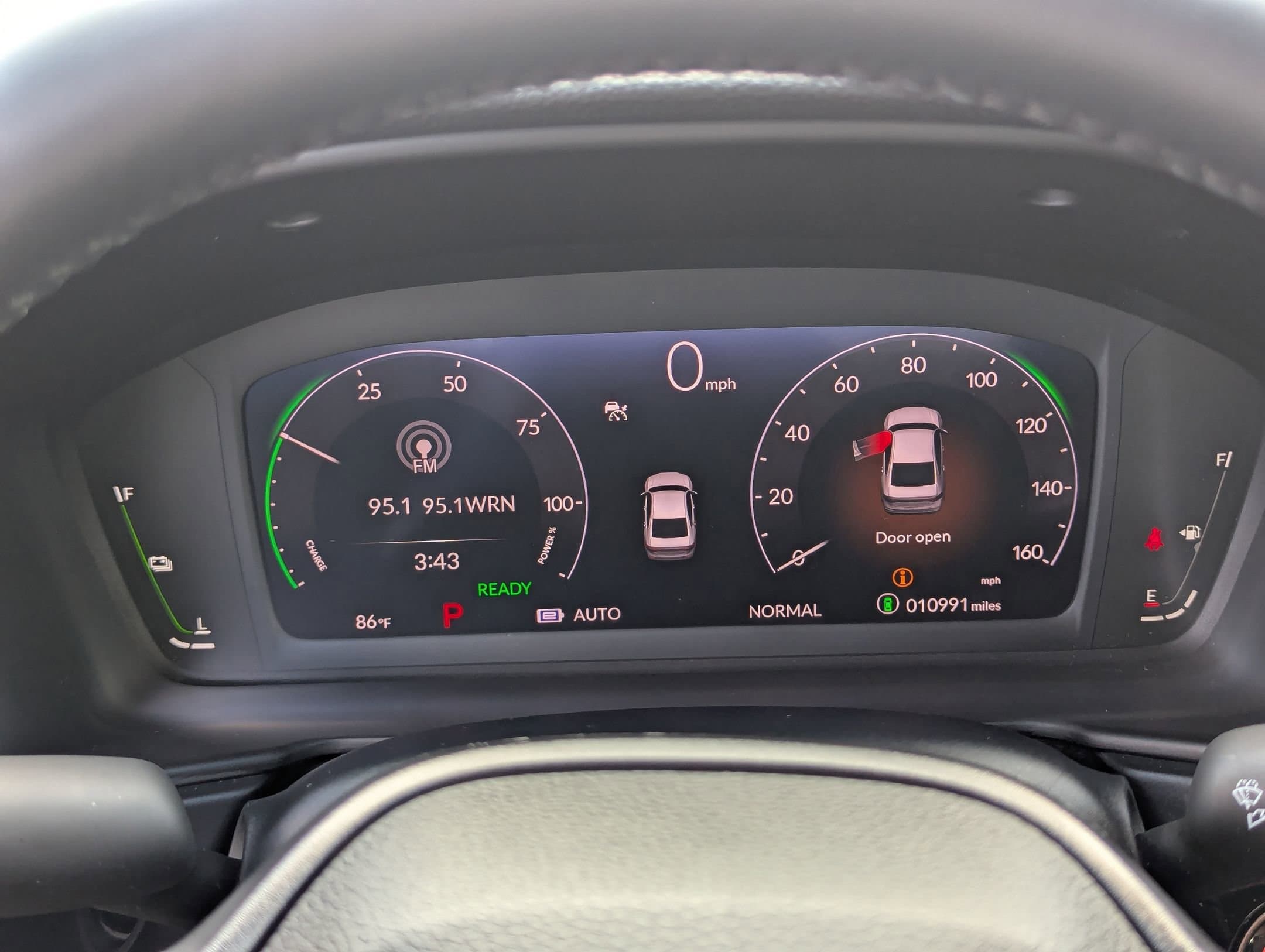 Vehicle photo 12