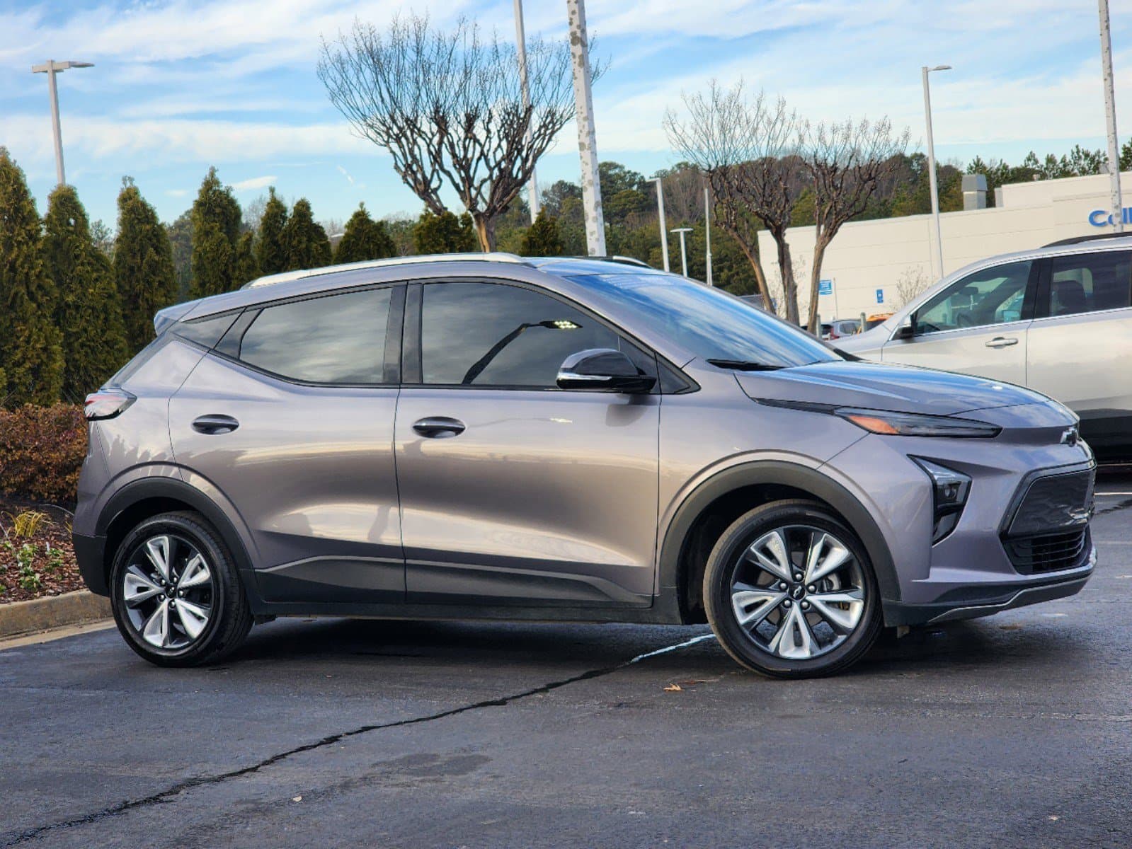 Vehicle photo 2