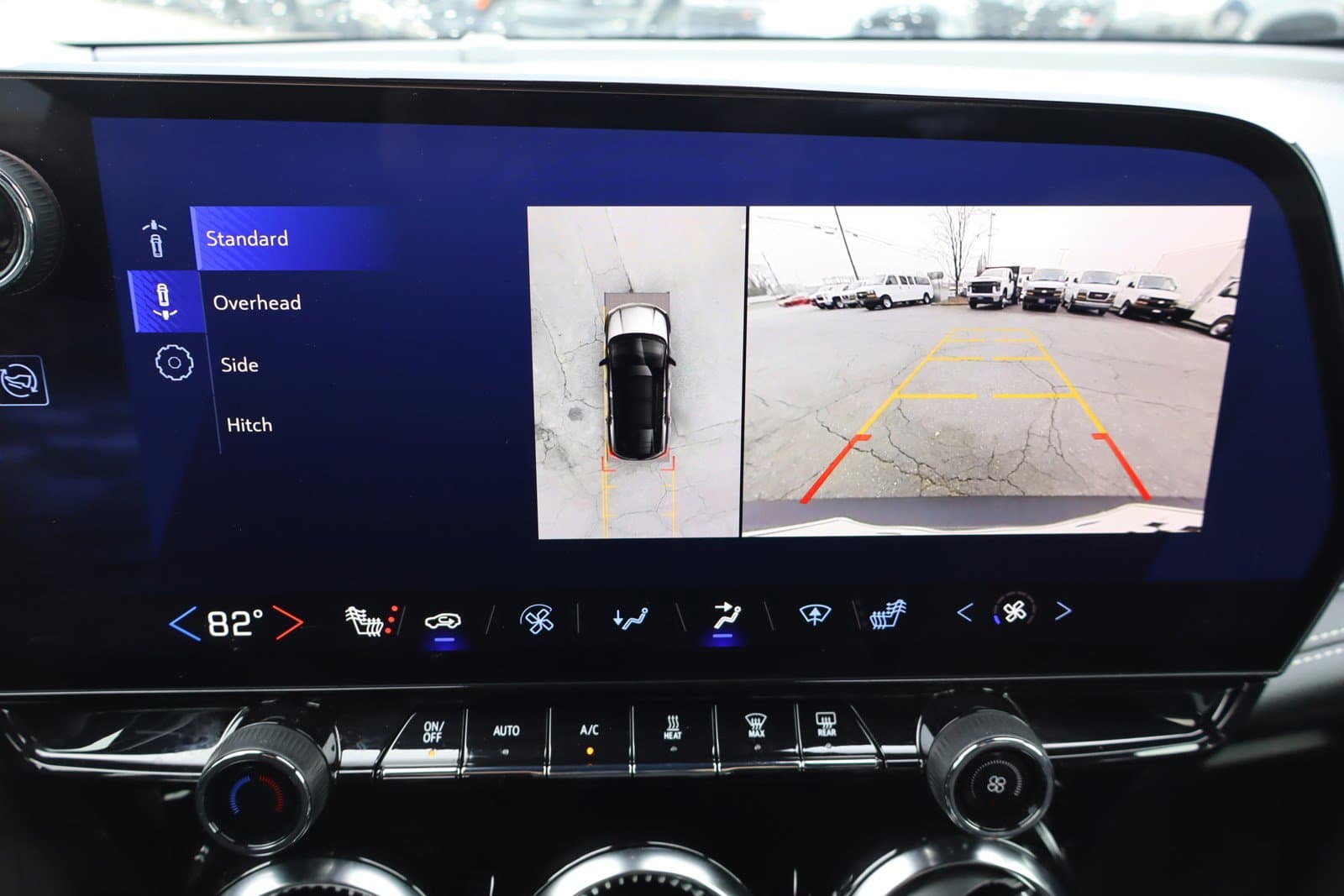 Vehicle photo 26