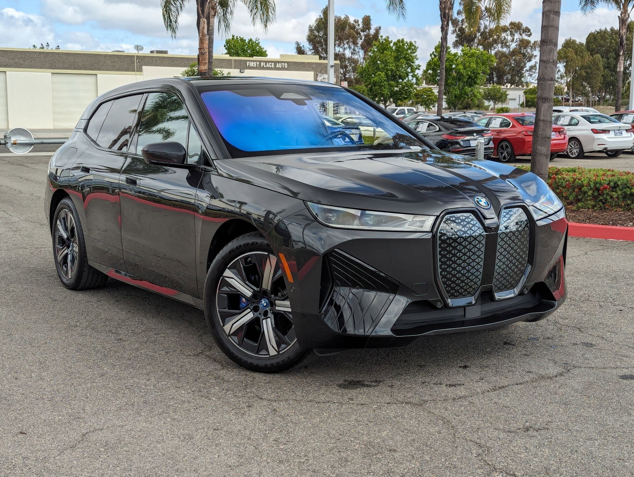 Vehicle photo 1