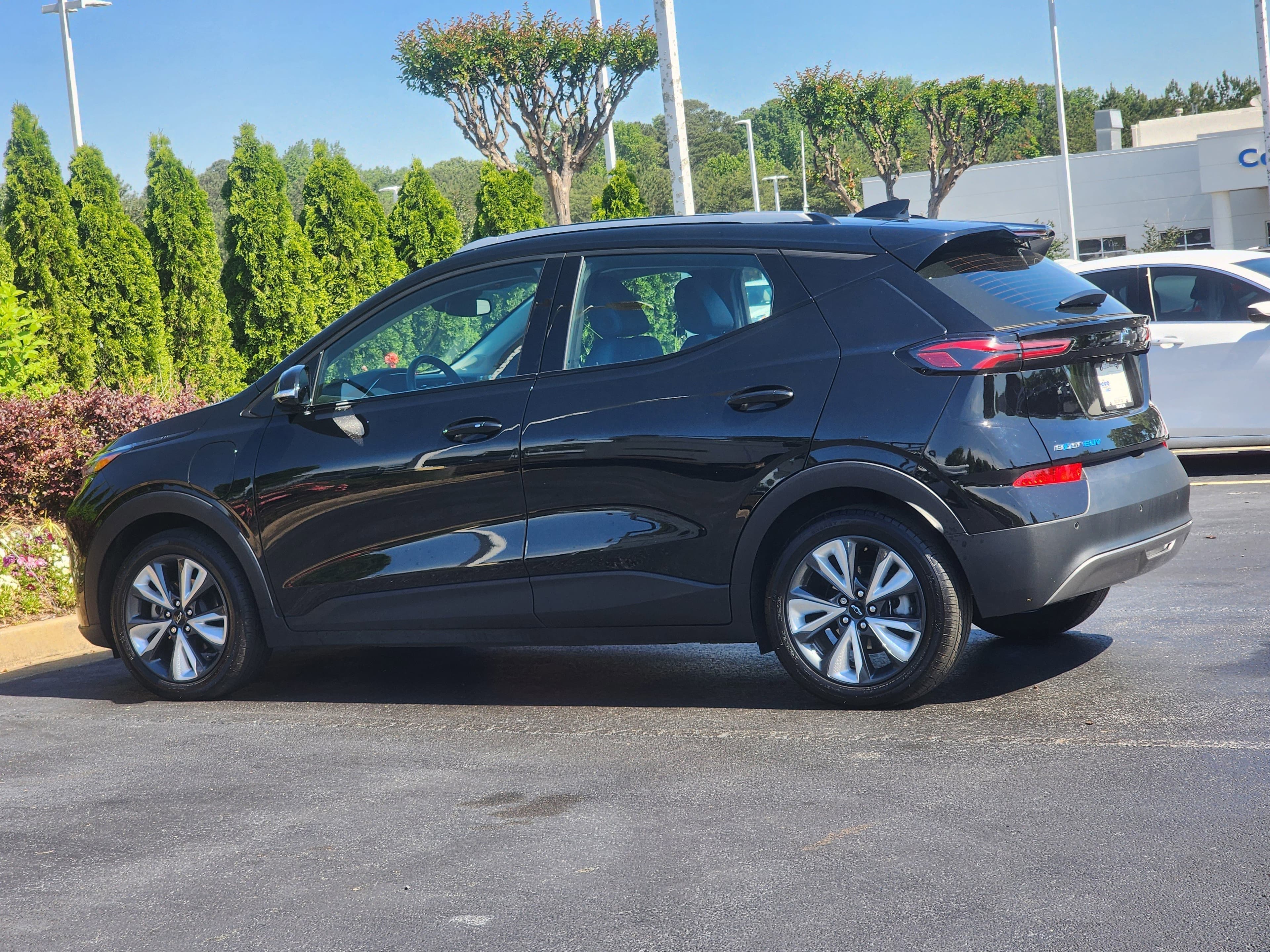 Vehicle photo 7