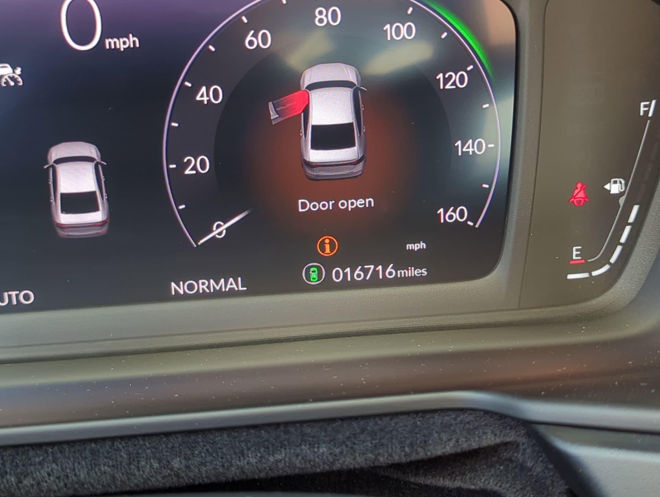 Vehicle photo 20
