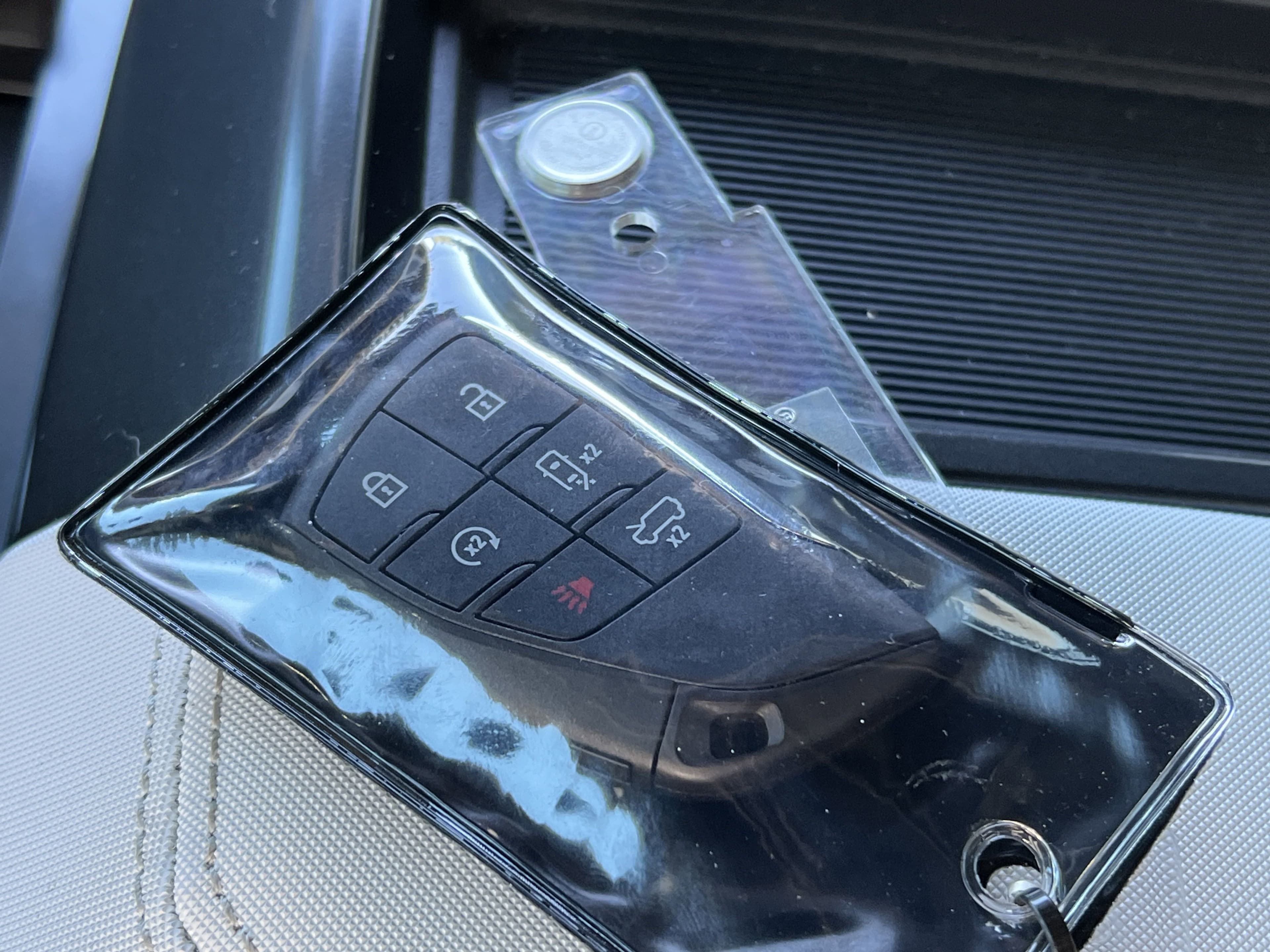 Vehicle photo 34