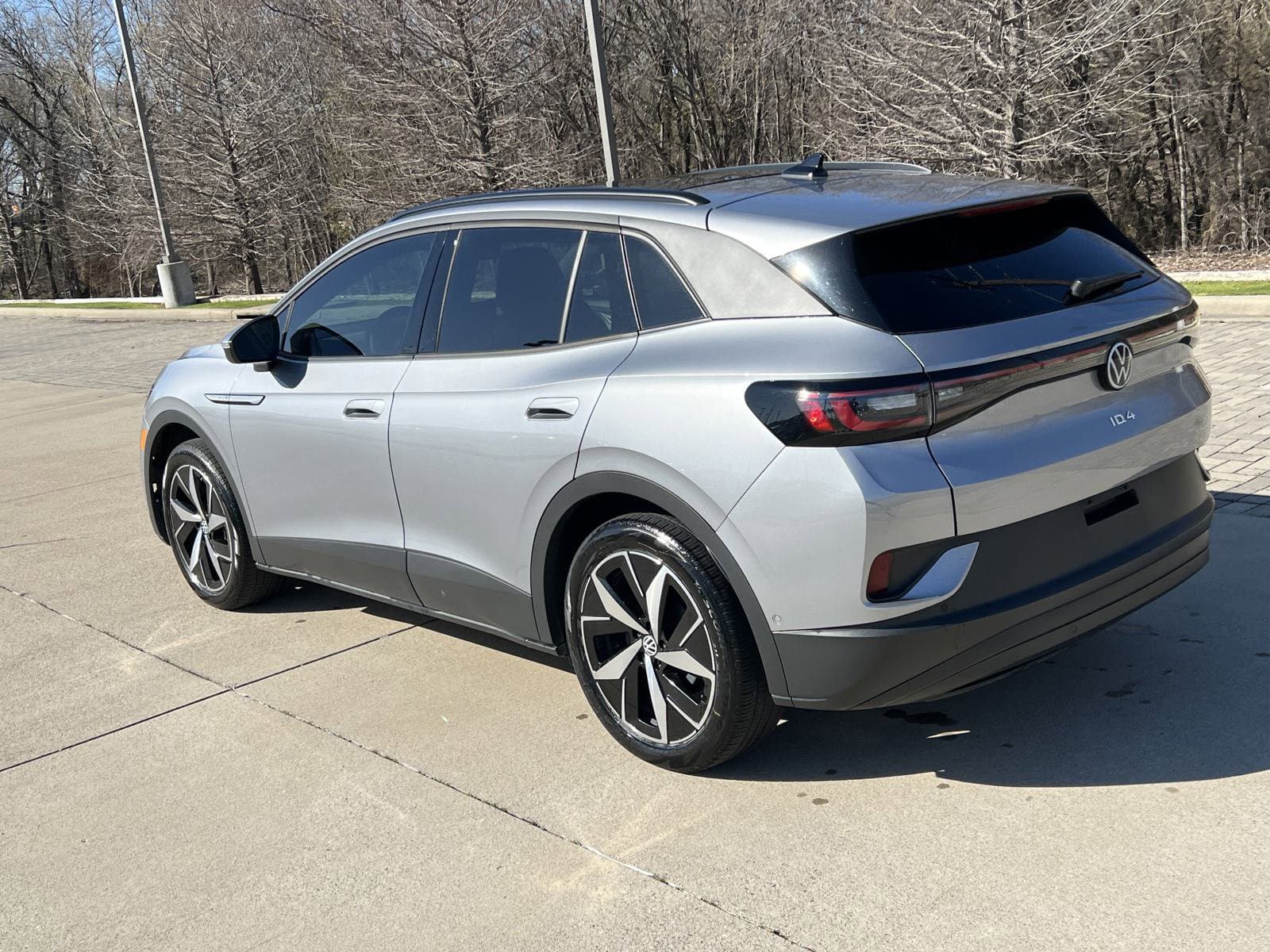 Vehicle photo 6