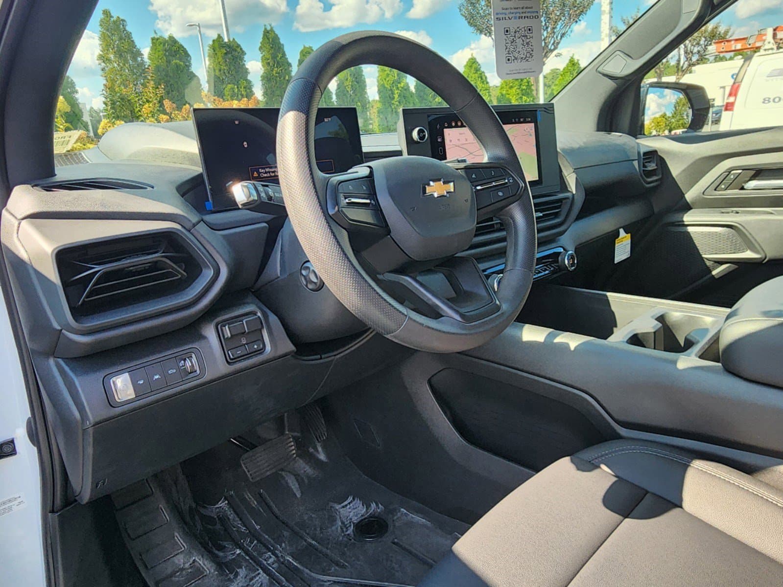 Vehicle photo 22