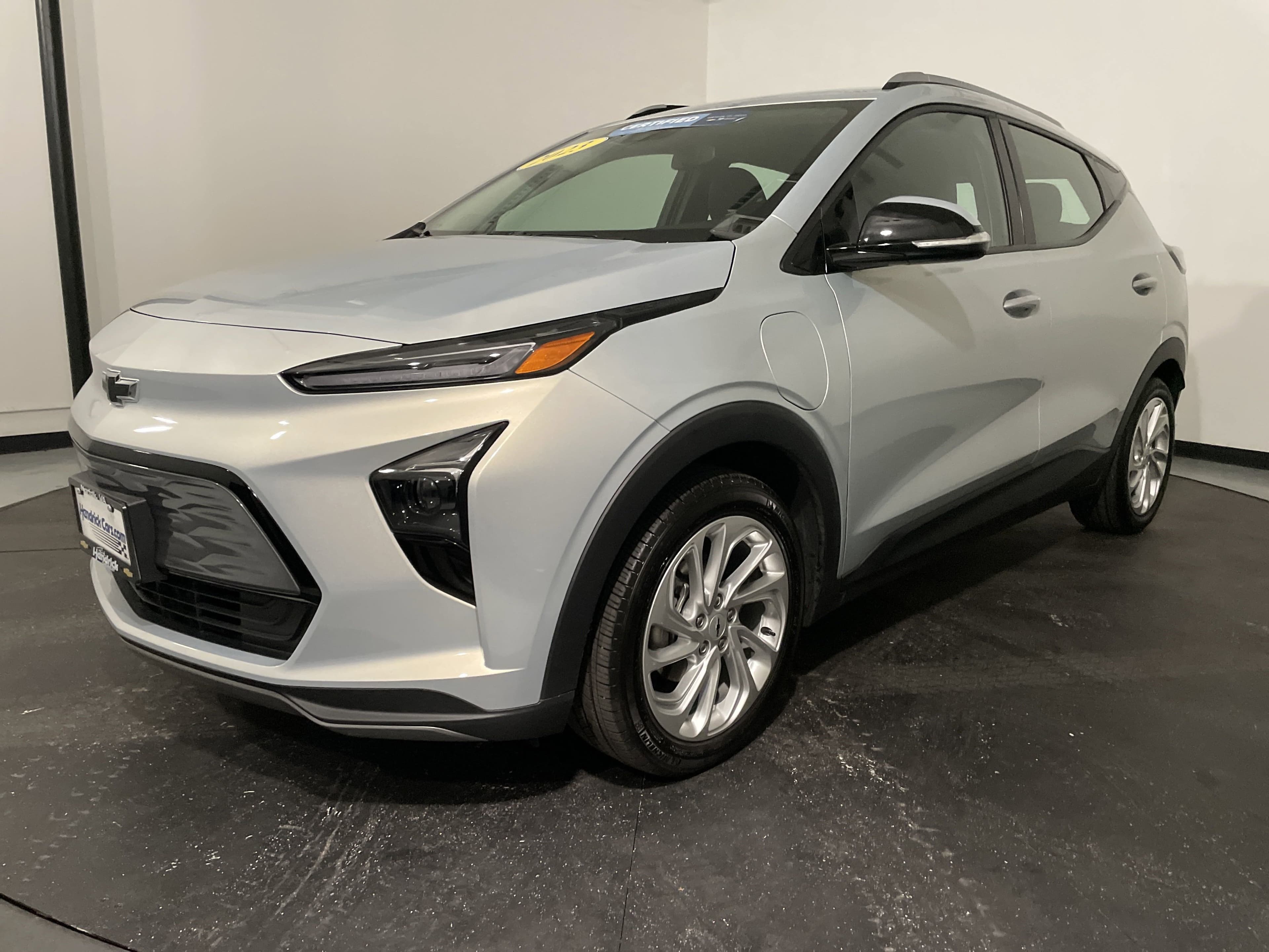 Vehicle photo 3