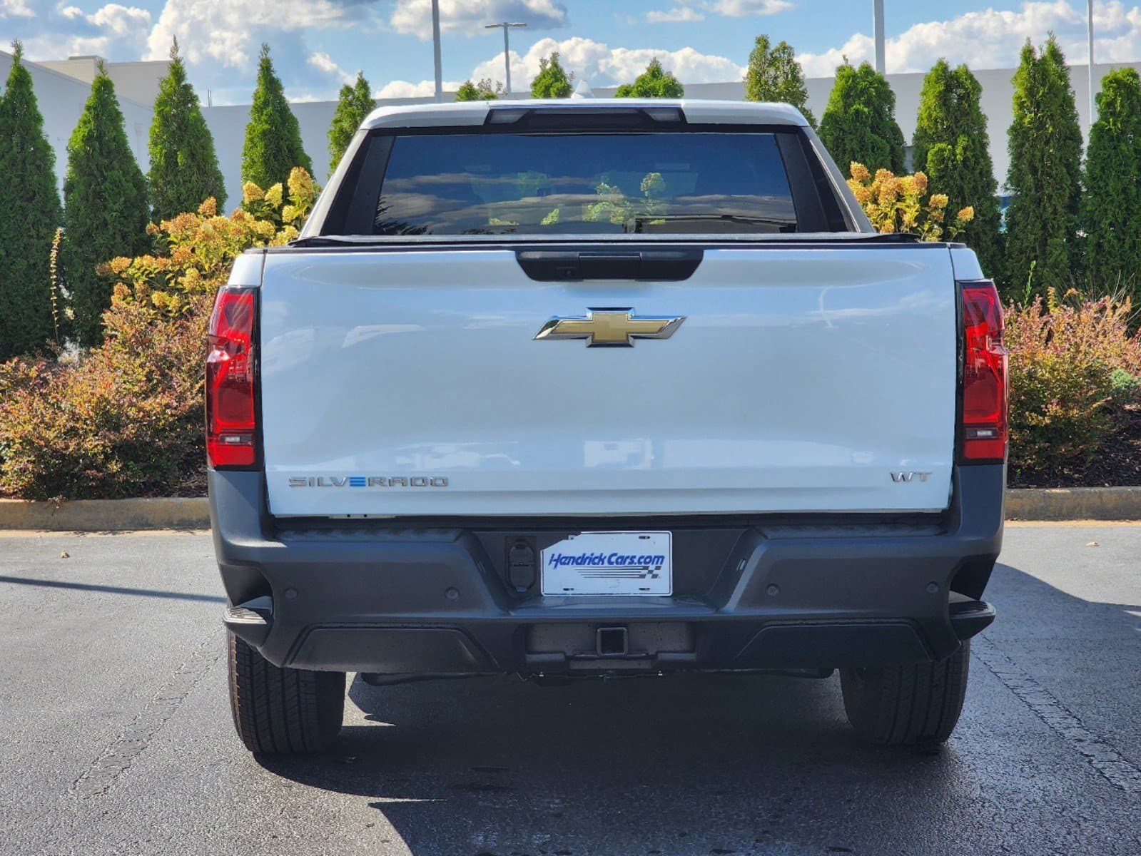 Vehicle photo 7