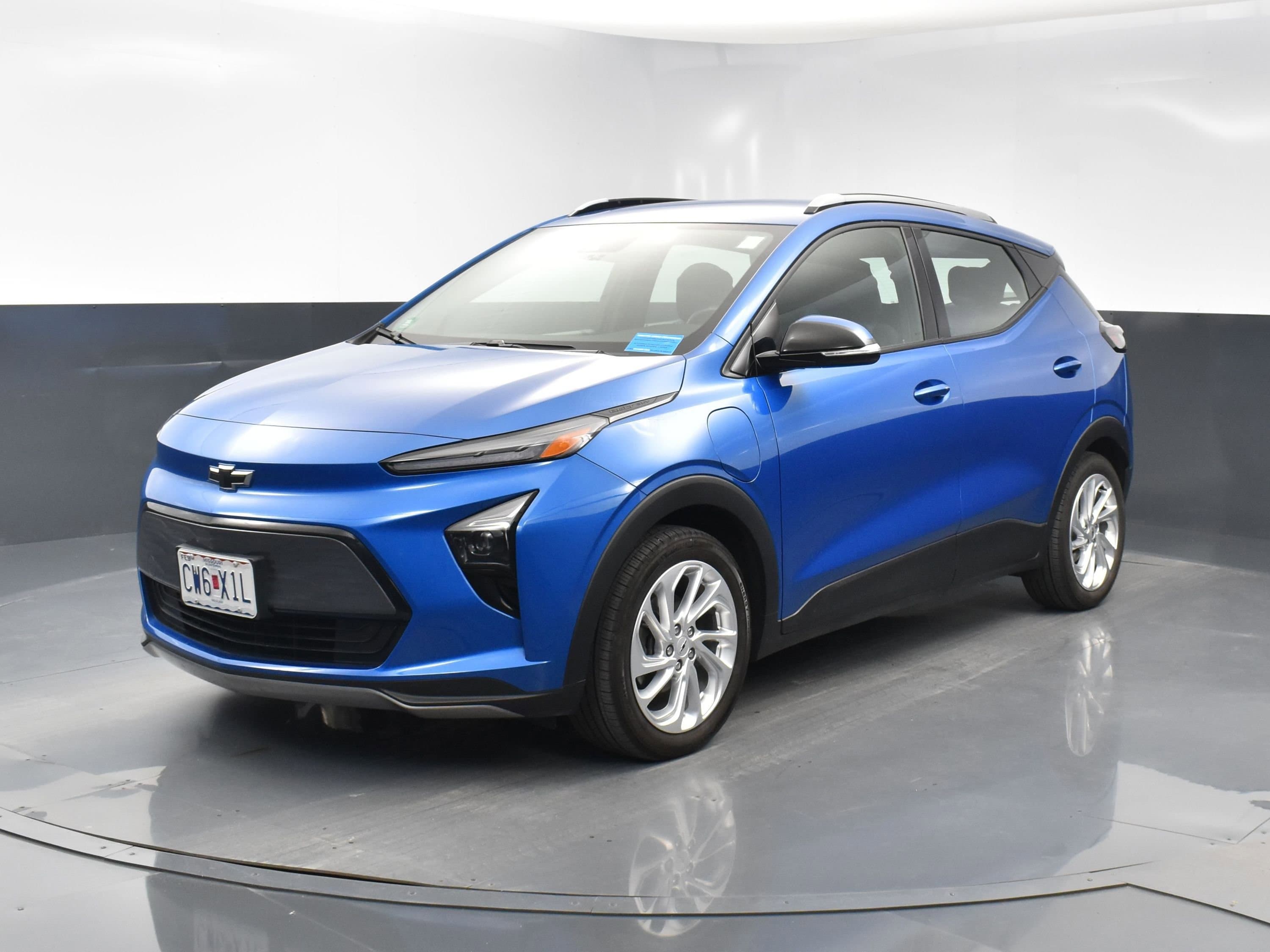 Vehicle photo 9