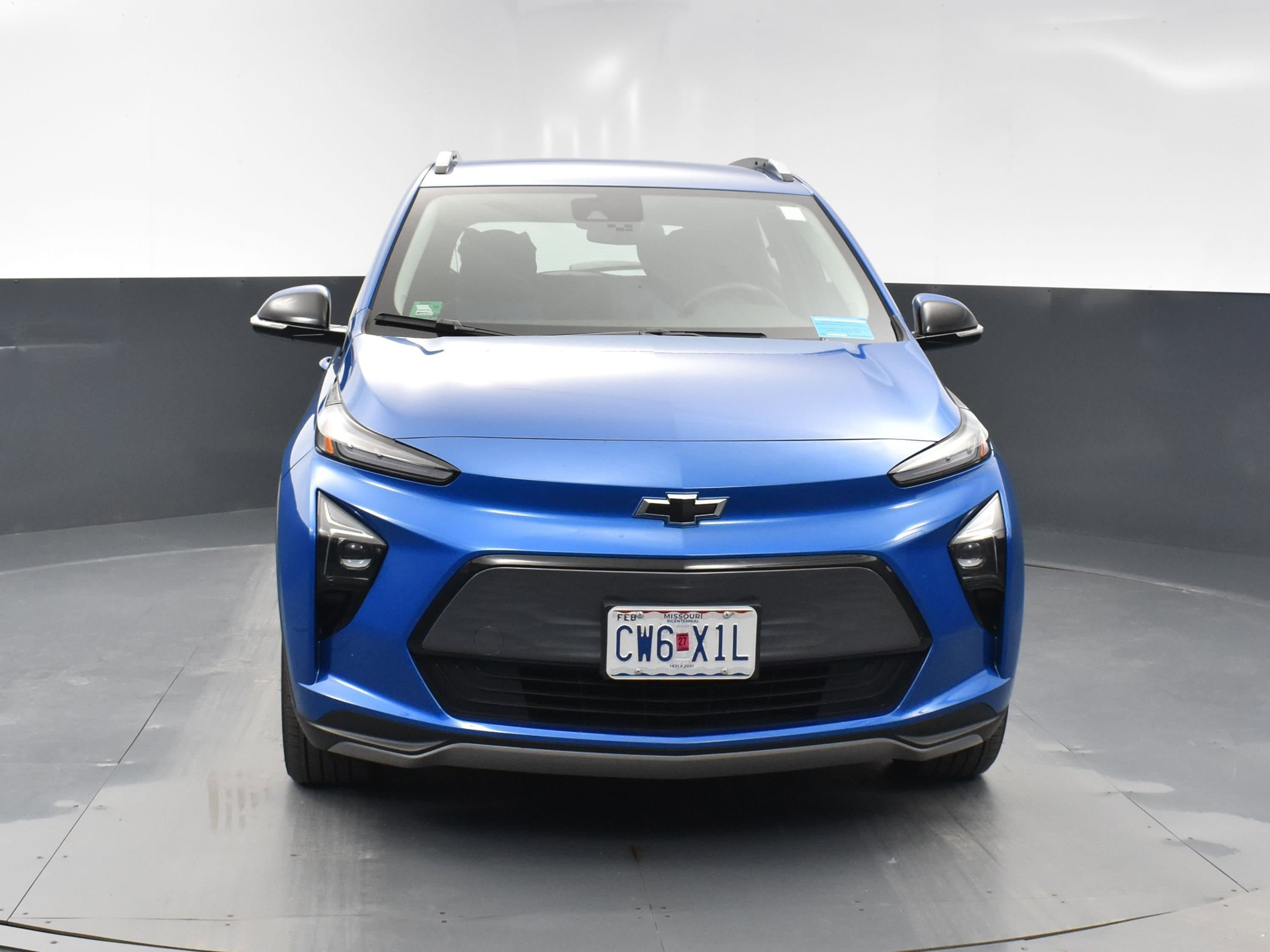 Vehicle photo 2