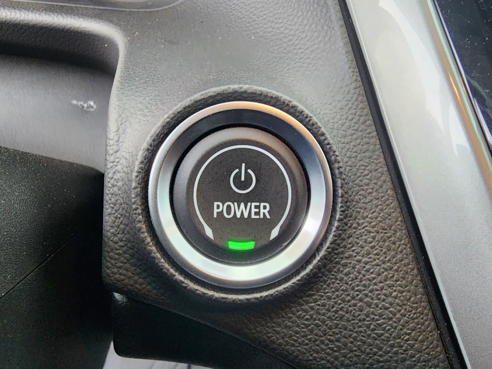 Vehicle photo 29