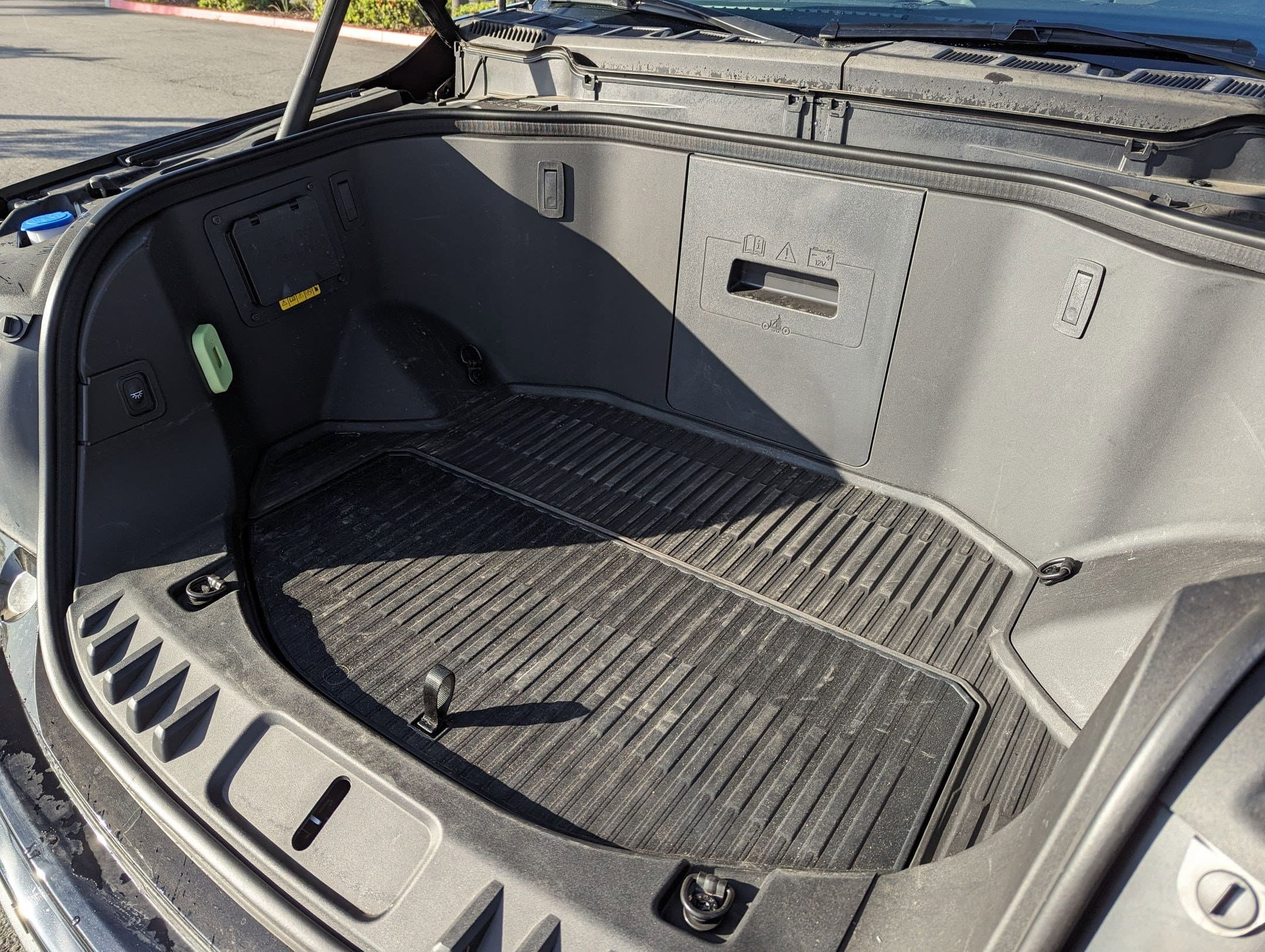 Vehicle photo 31