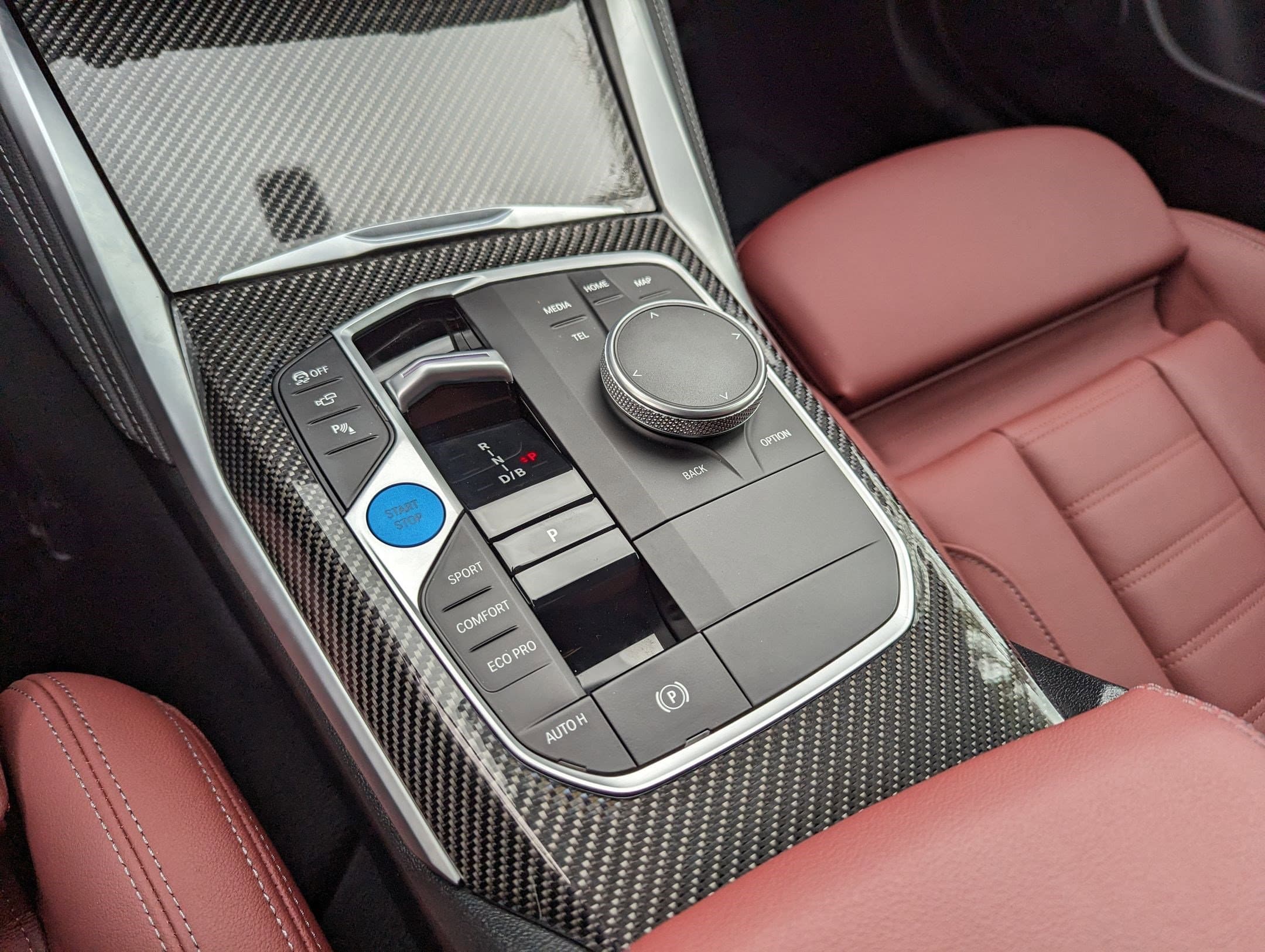 Vehicle photo 25