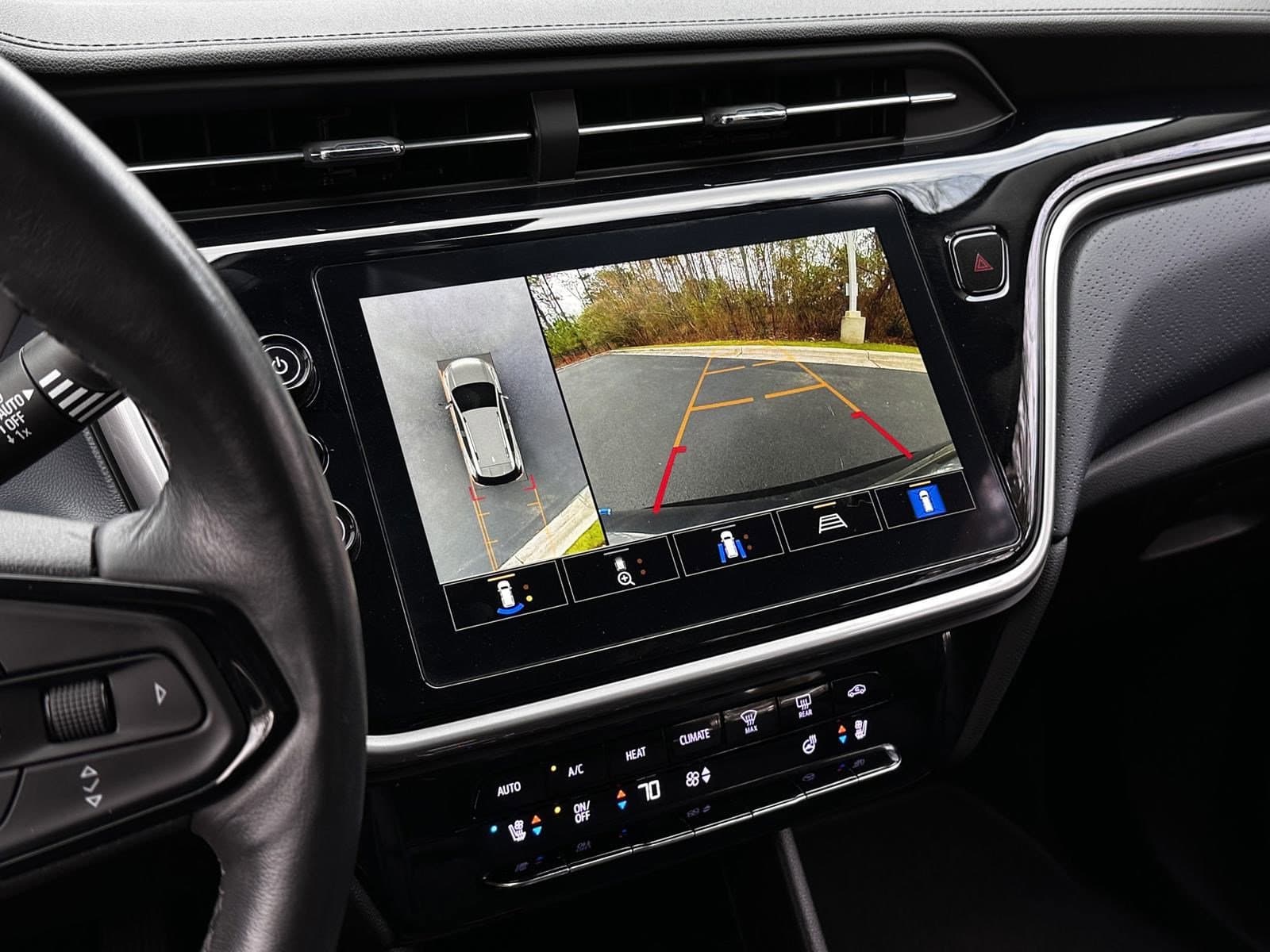 Vehicle photo 22