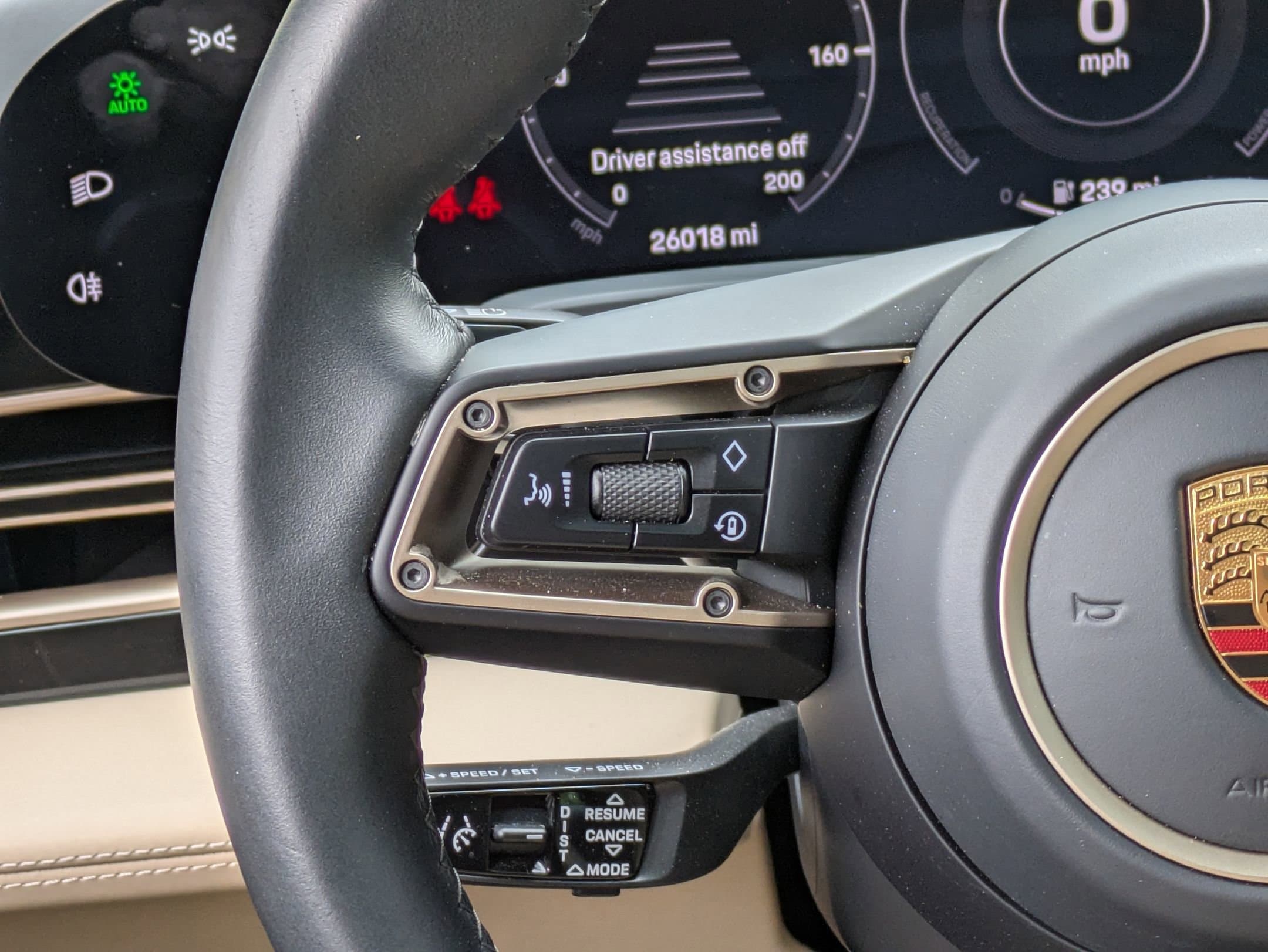 Vehicle photo 7