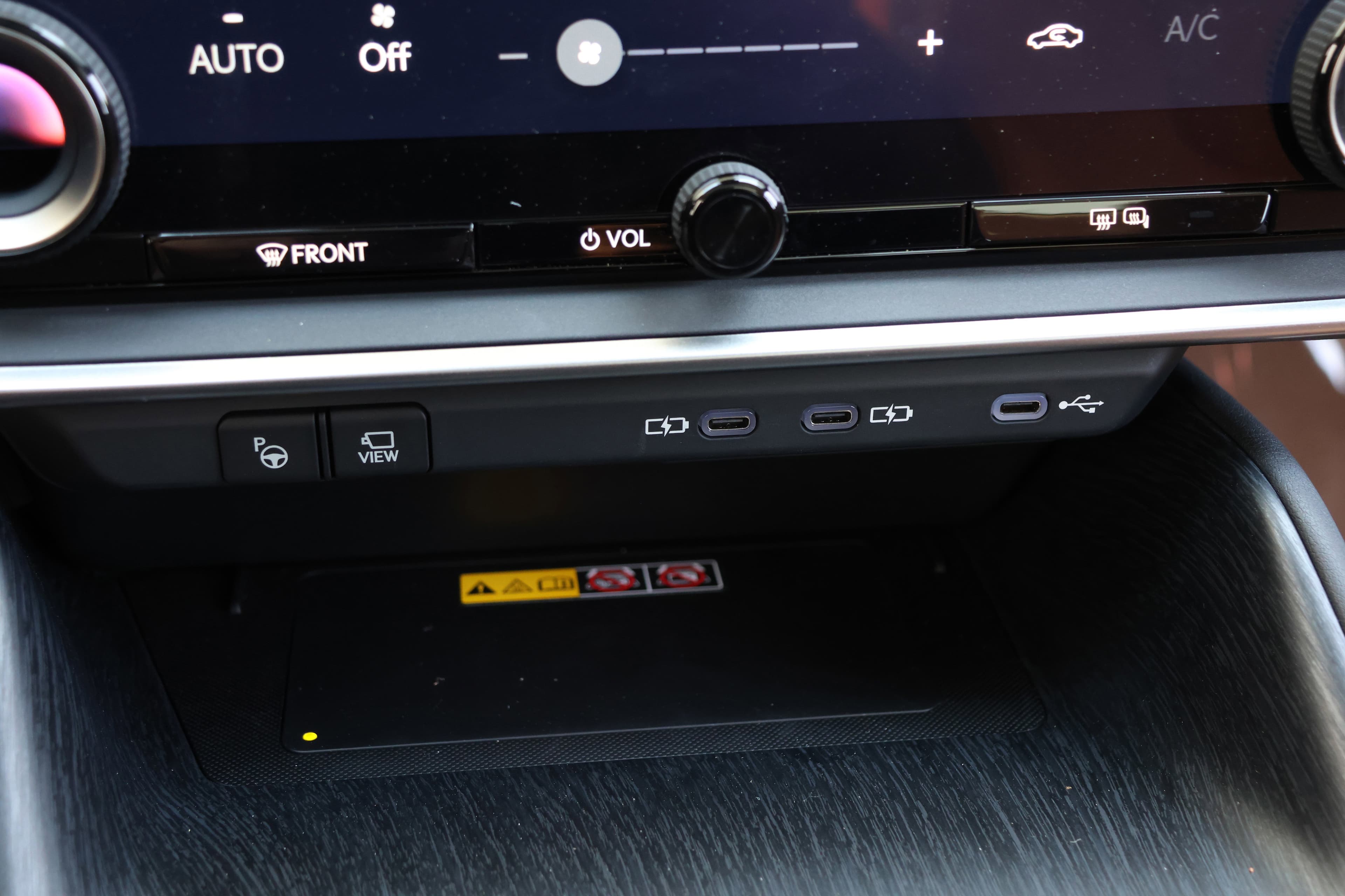 Vehicle photo 25