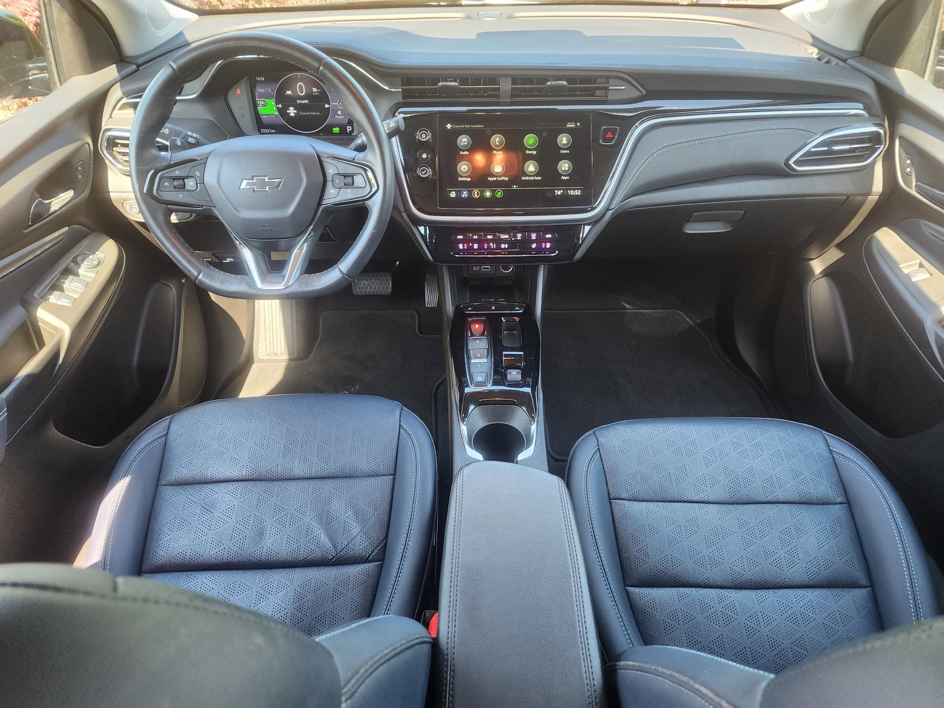 Vehicle photo 16