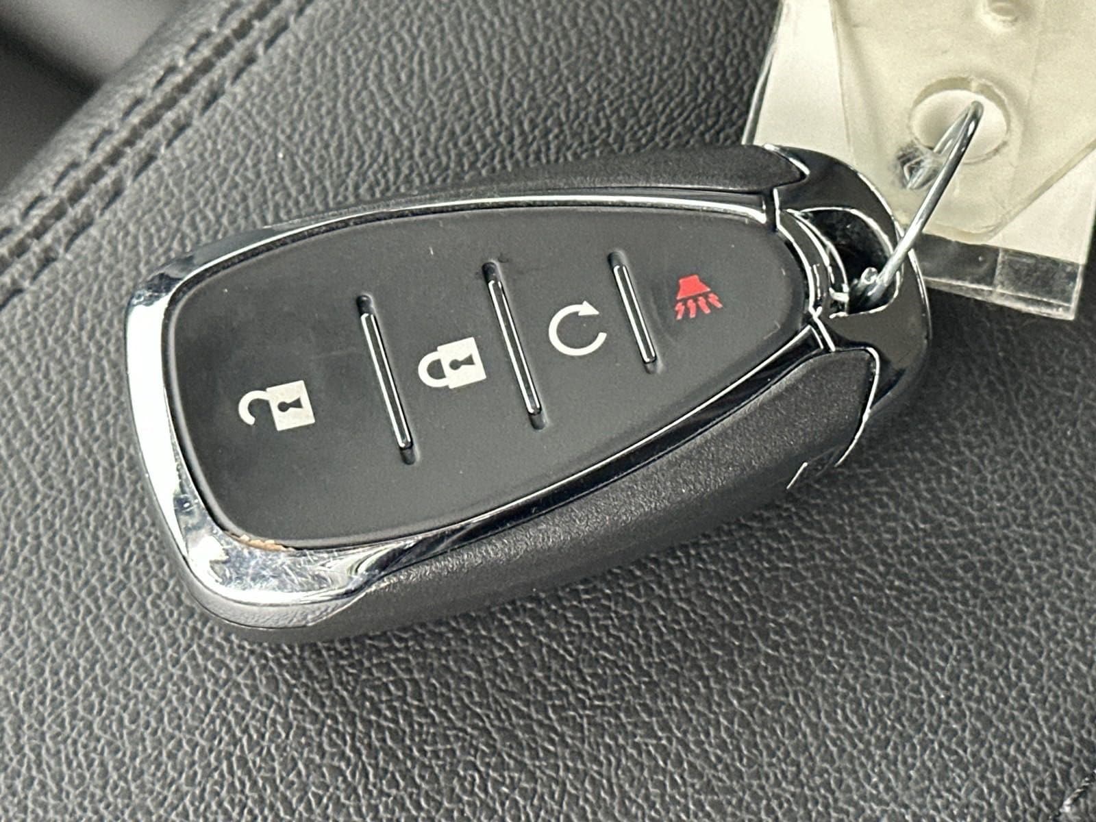 Vehicle photo 32