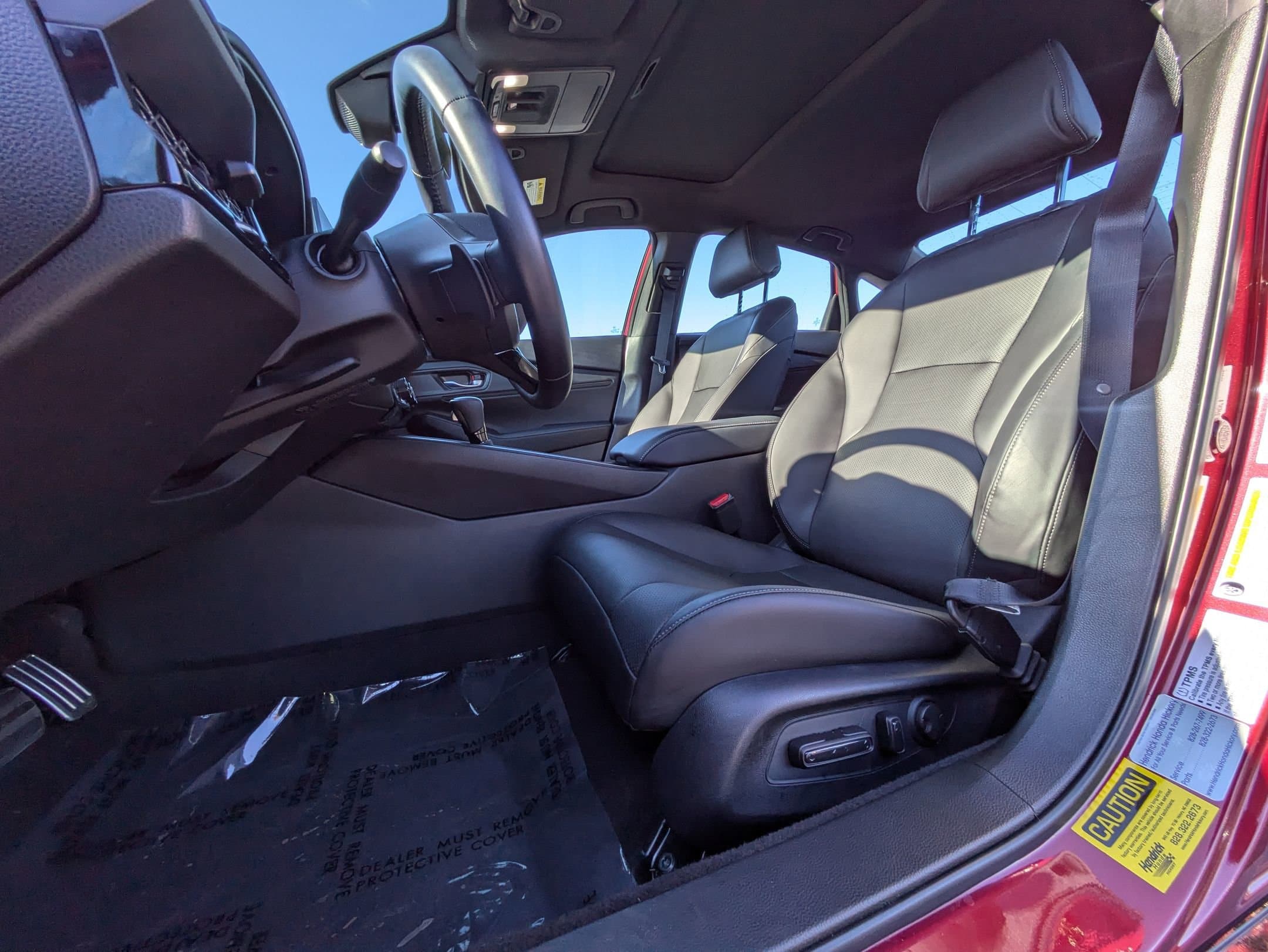 Vehicle photo 11