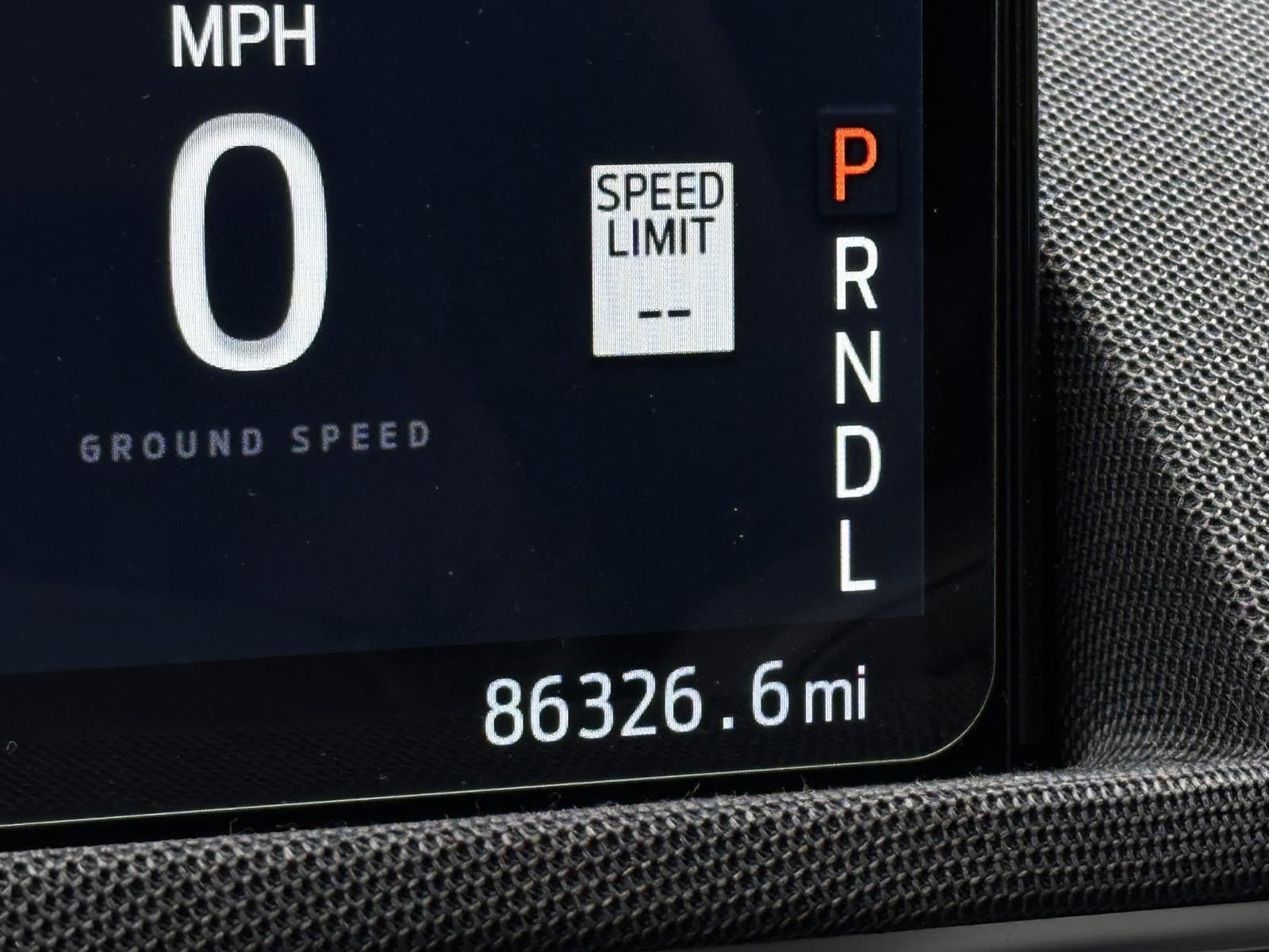 Vehicle photo 18