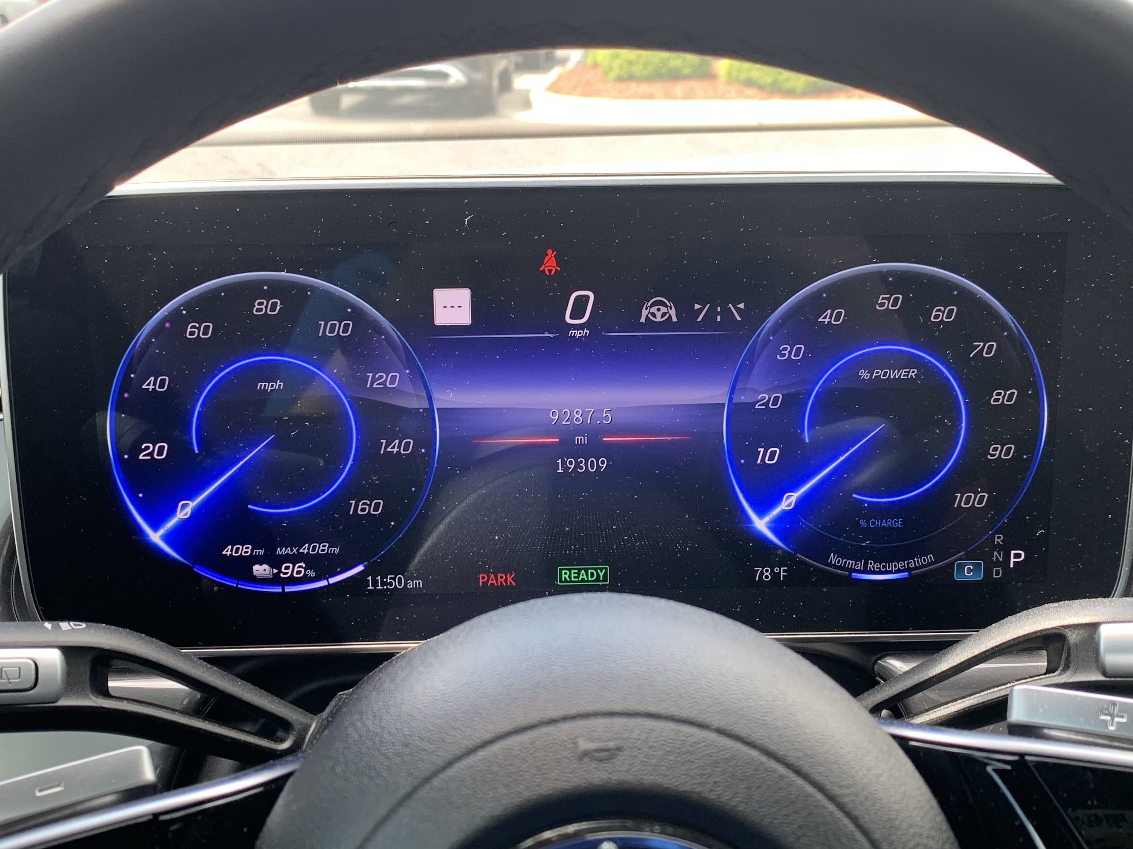 Vehicle photo 19