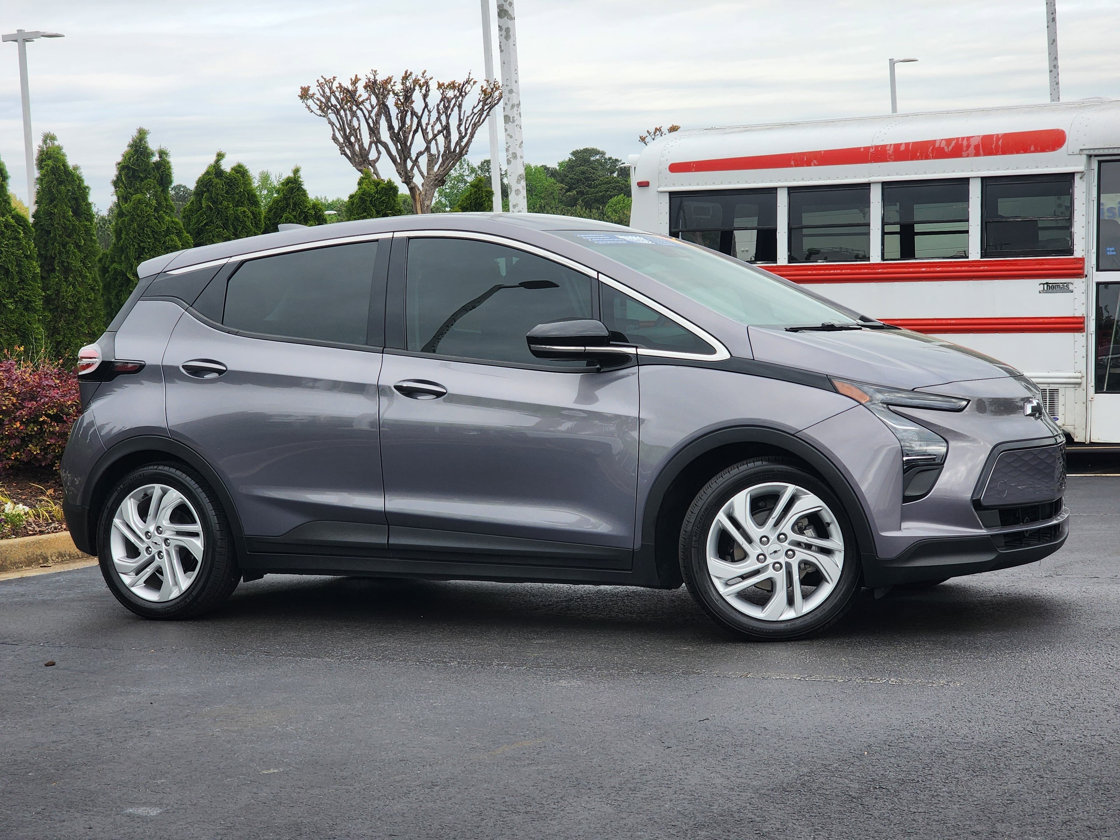 Vehicle photo 2