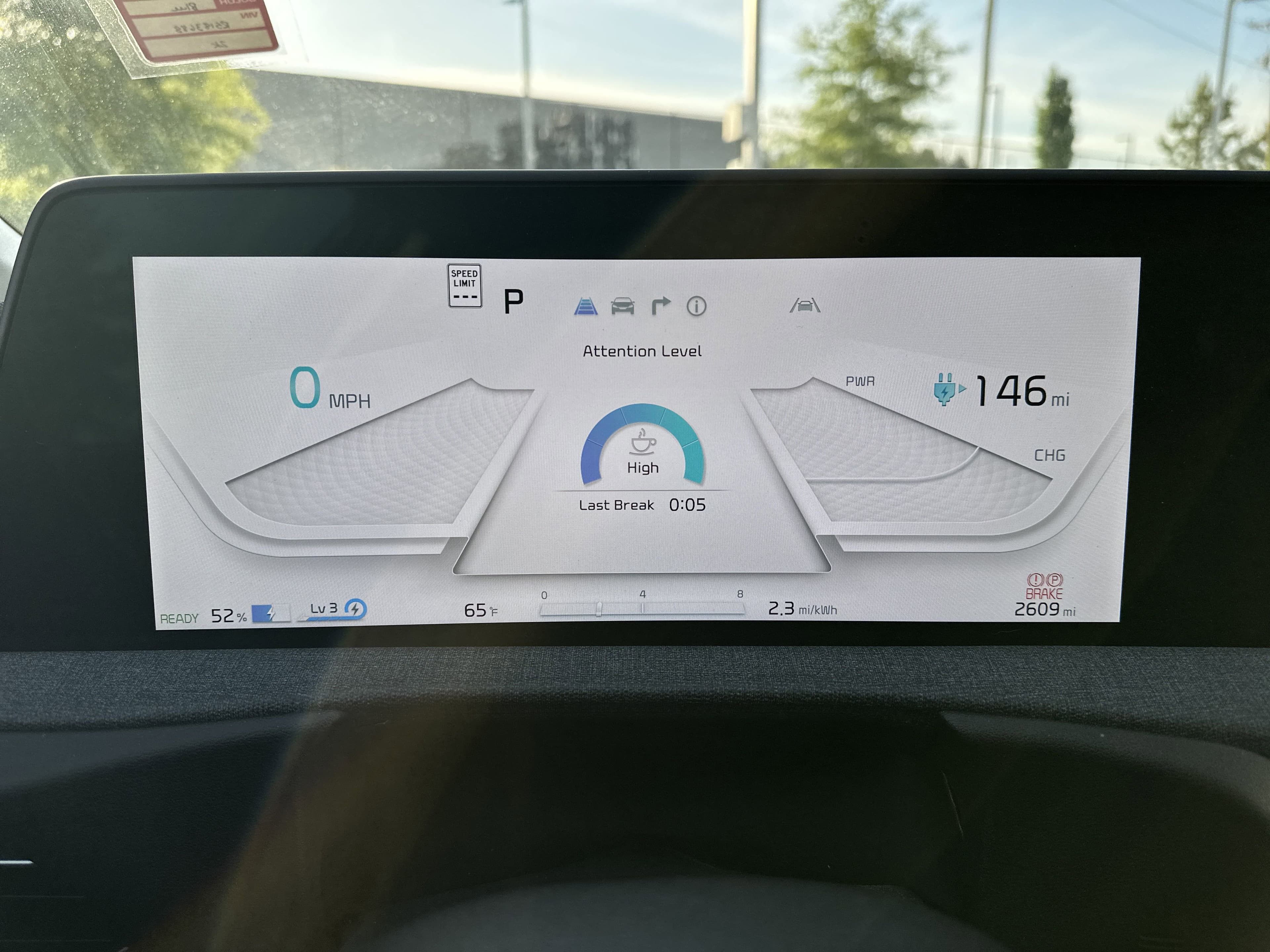 Vehicle photo 23