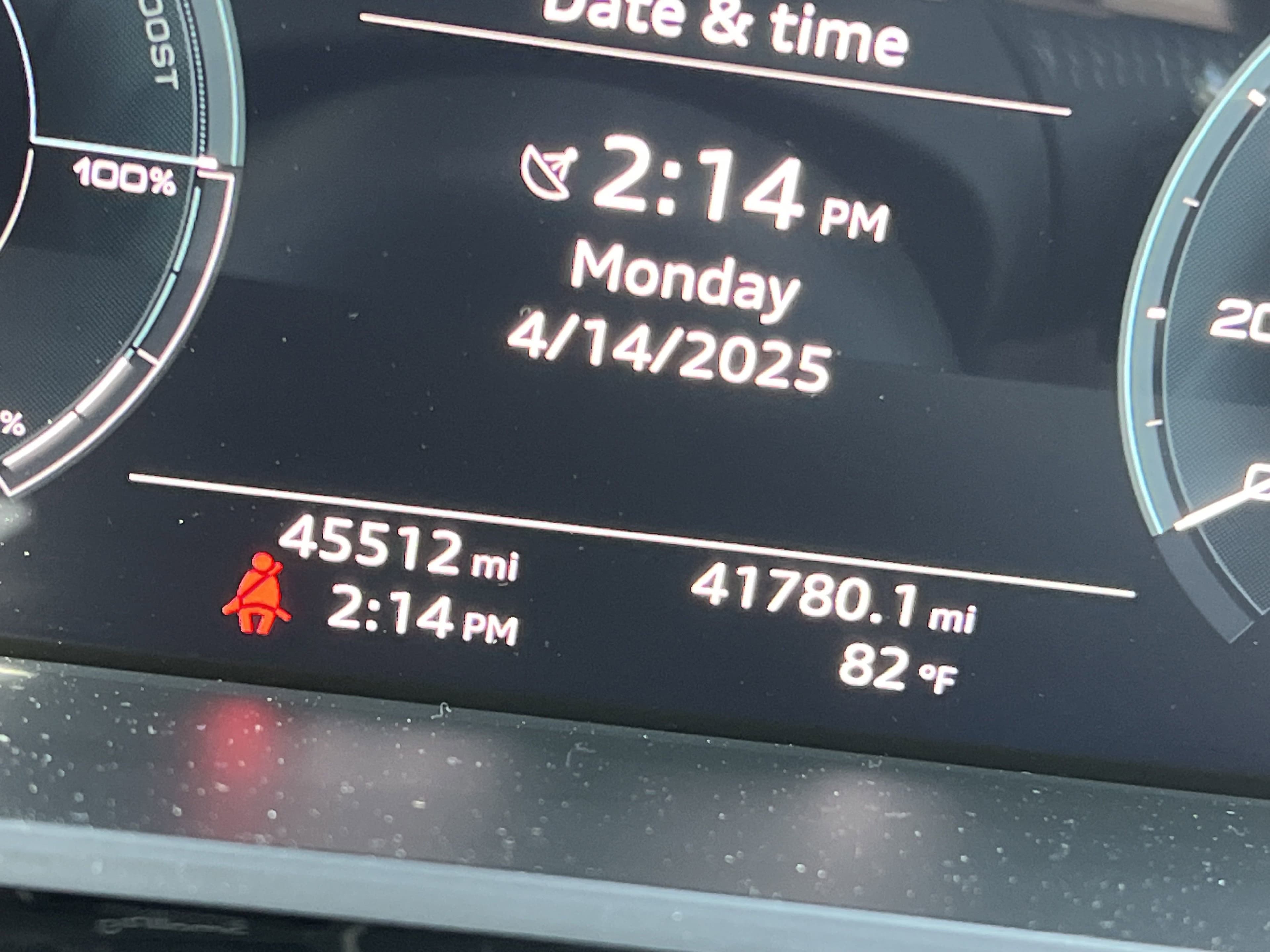 Vehicle photo 20