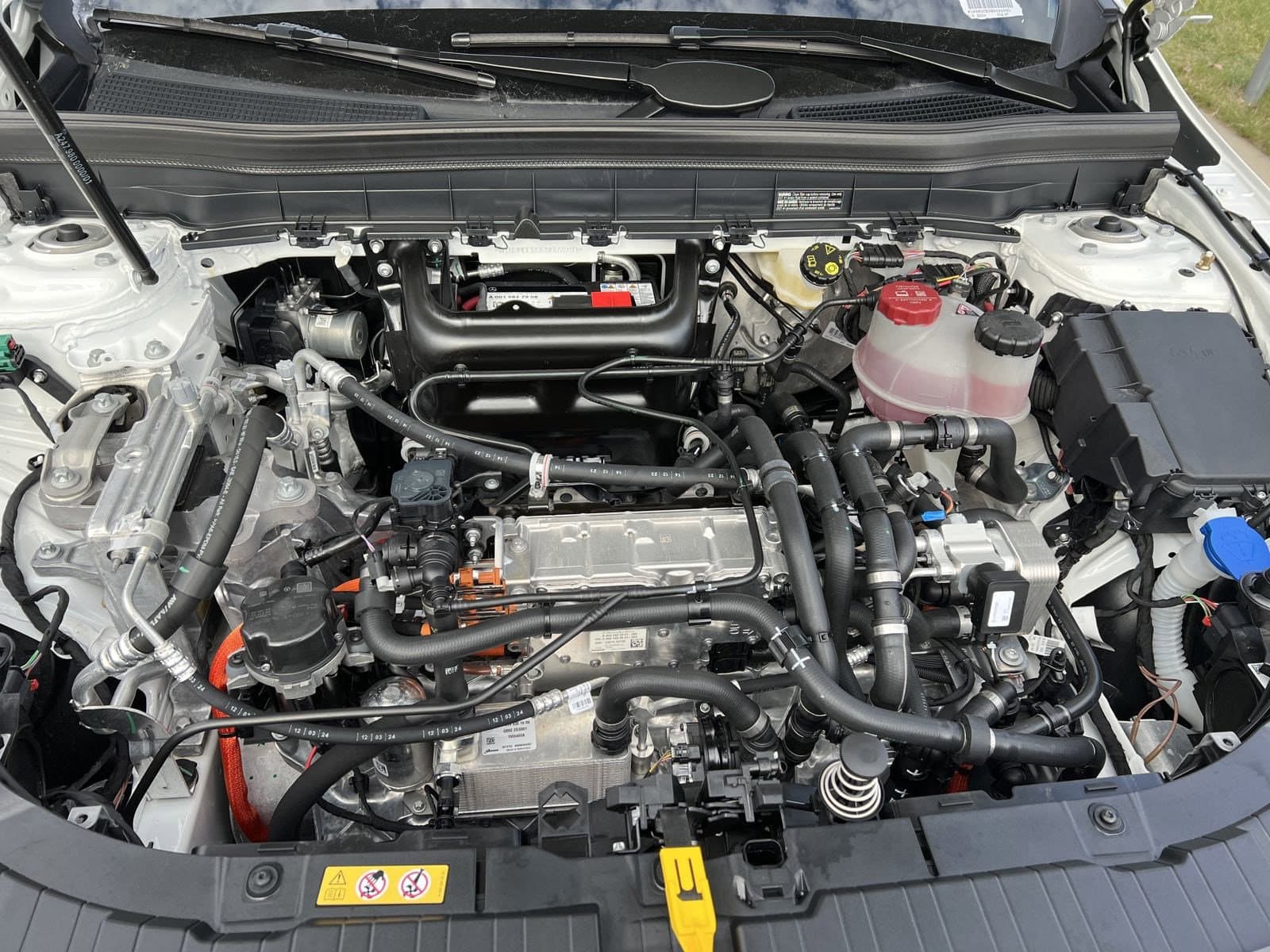 Vehicle photo 34