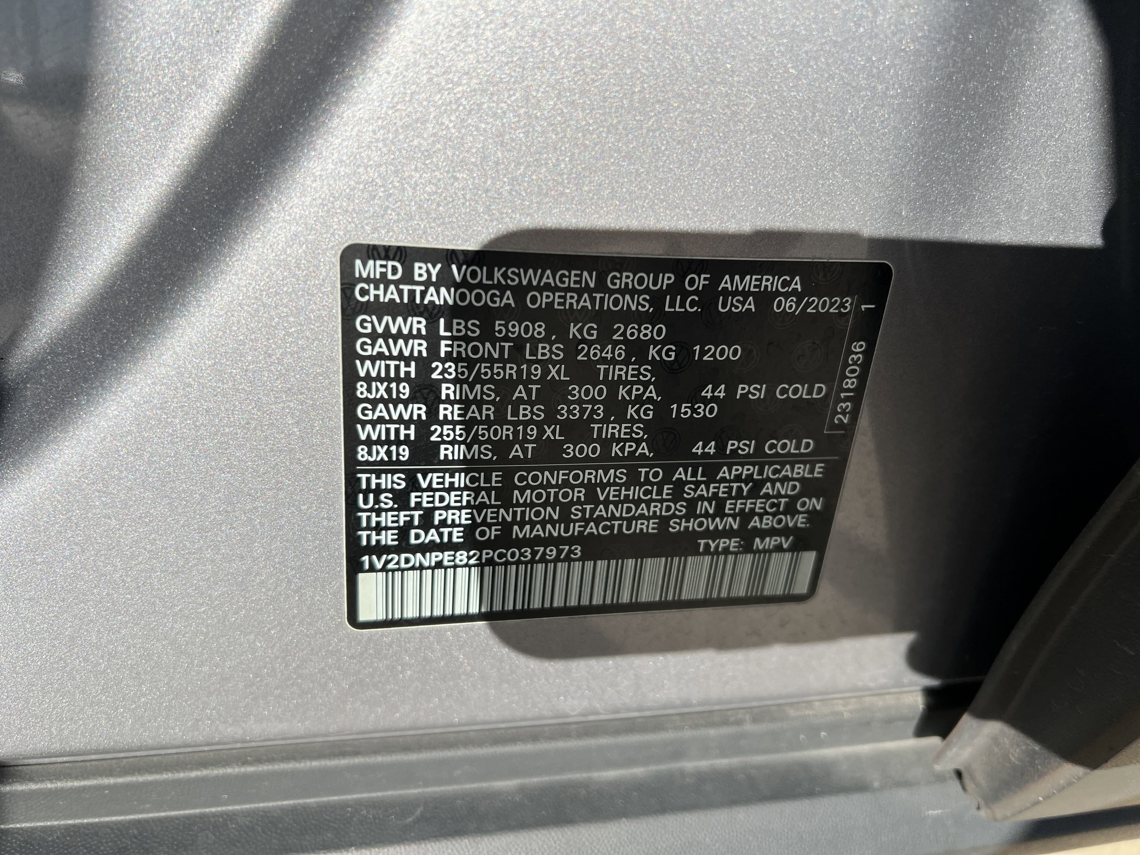 Vehicle photo 30