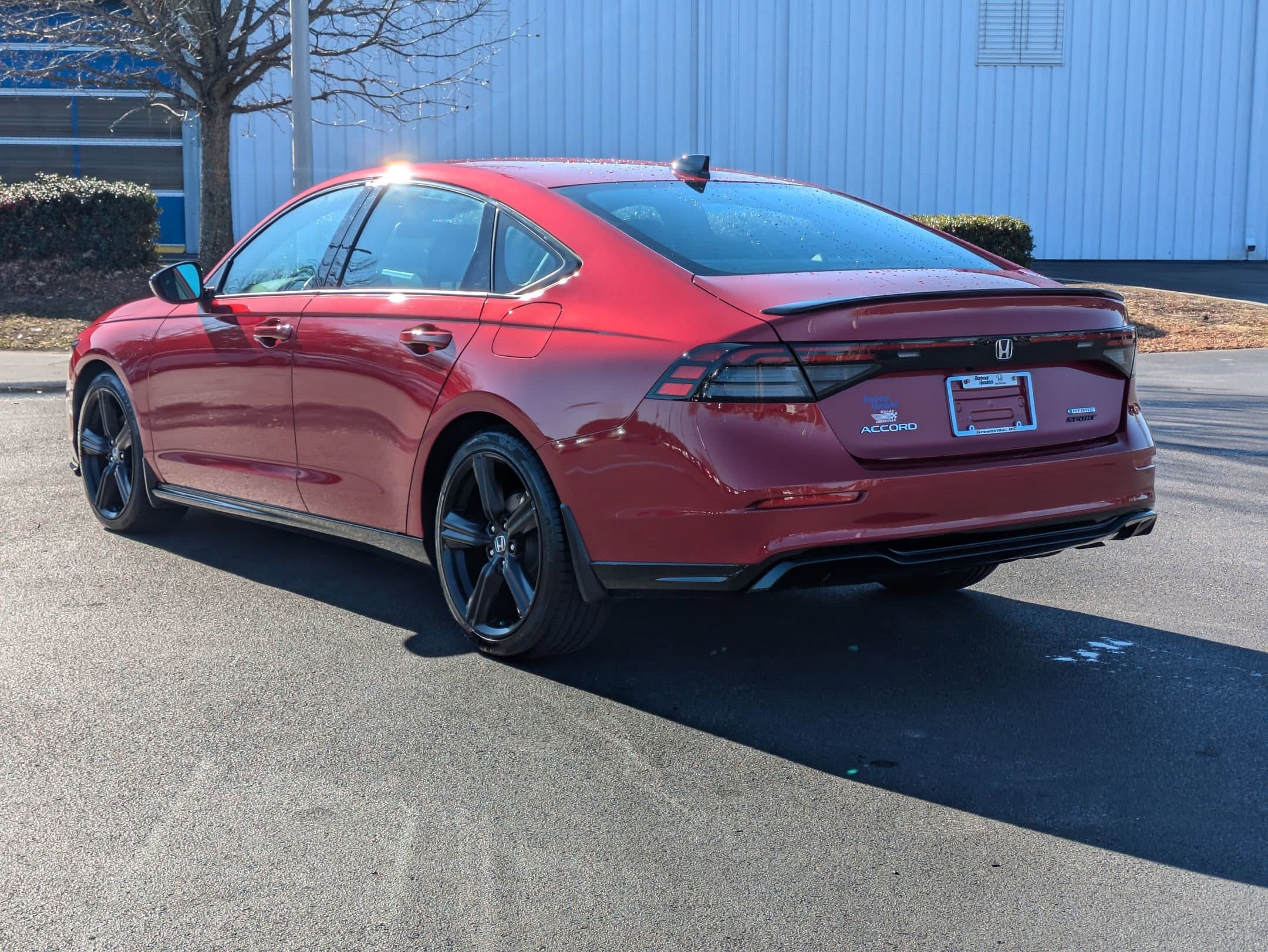 Vehicle photo 5