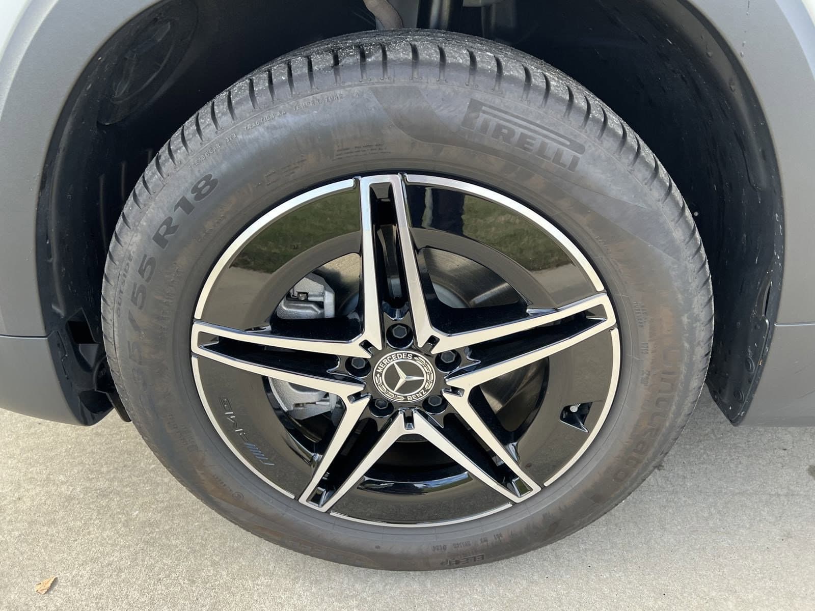 Vehicle photo 11