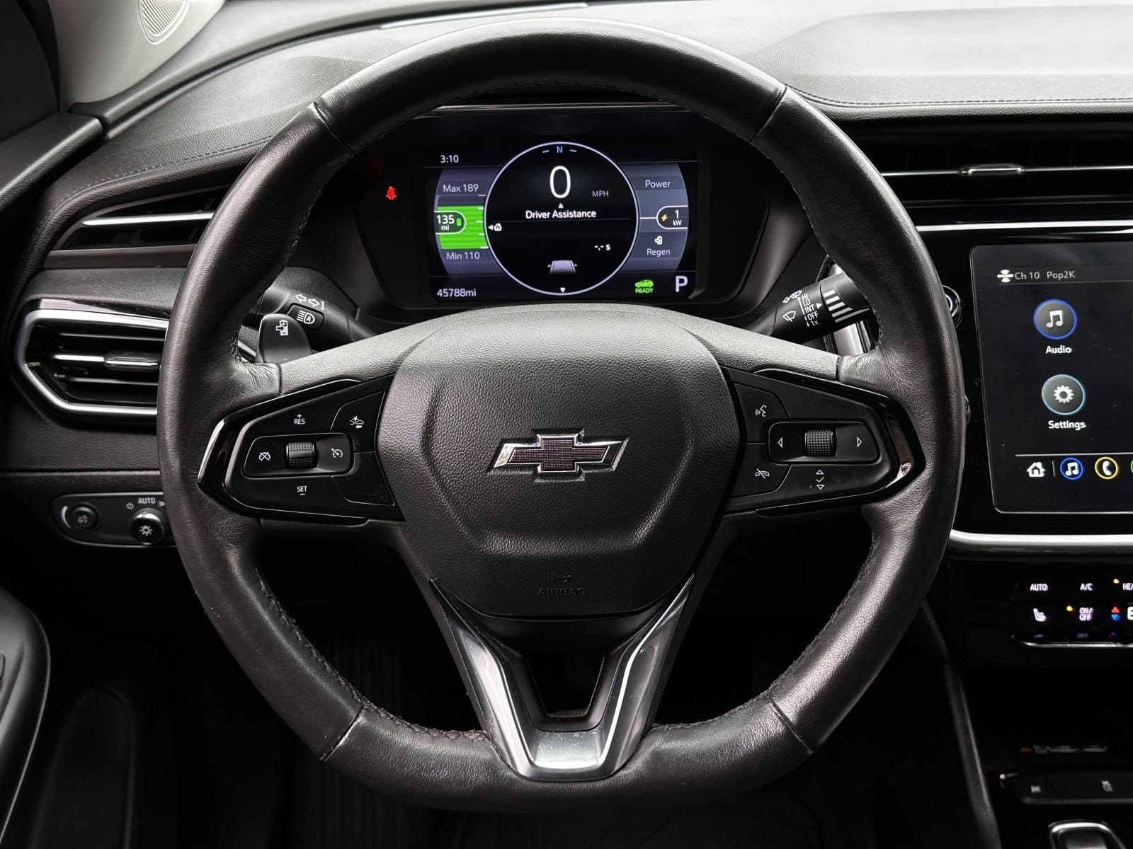 Vehicle photo 14