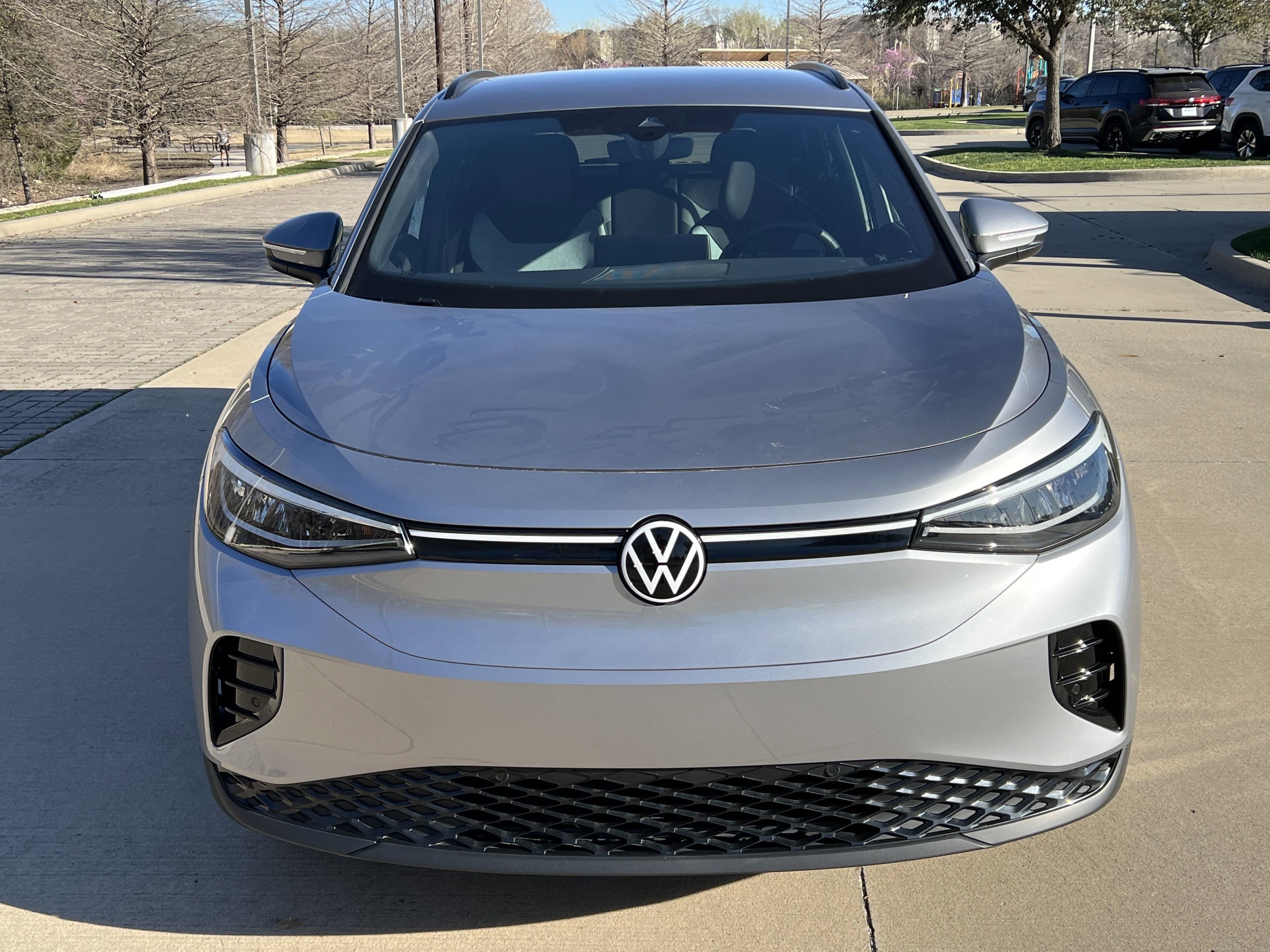 Vehicle photo 2
