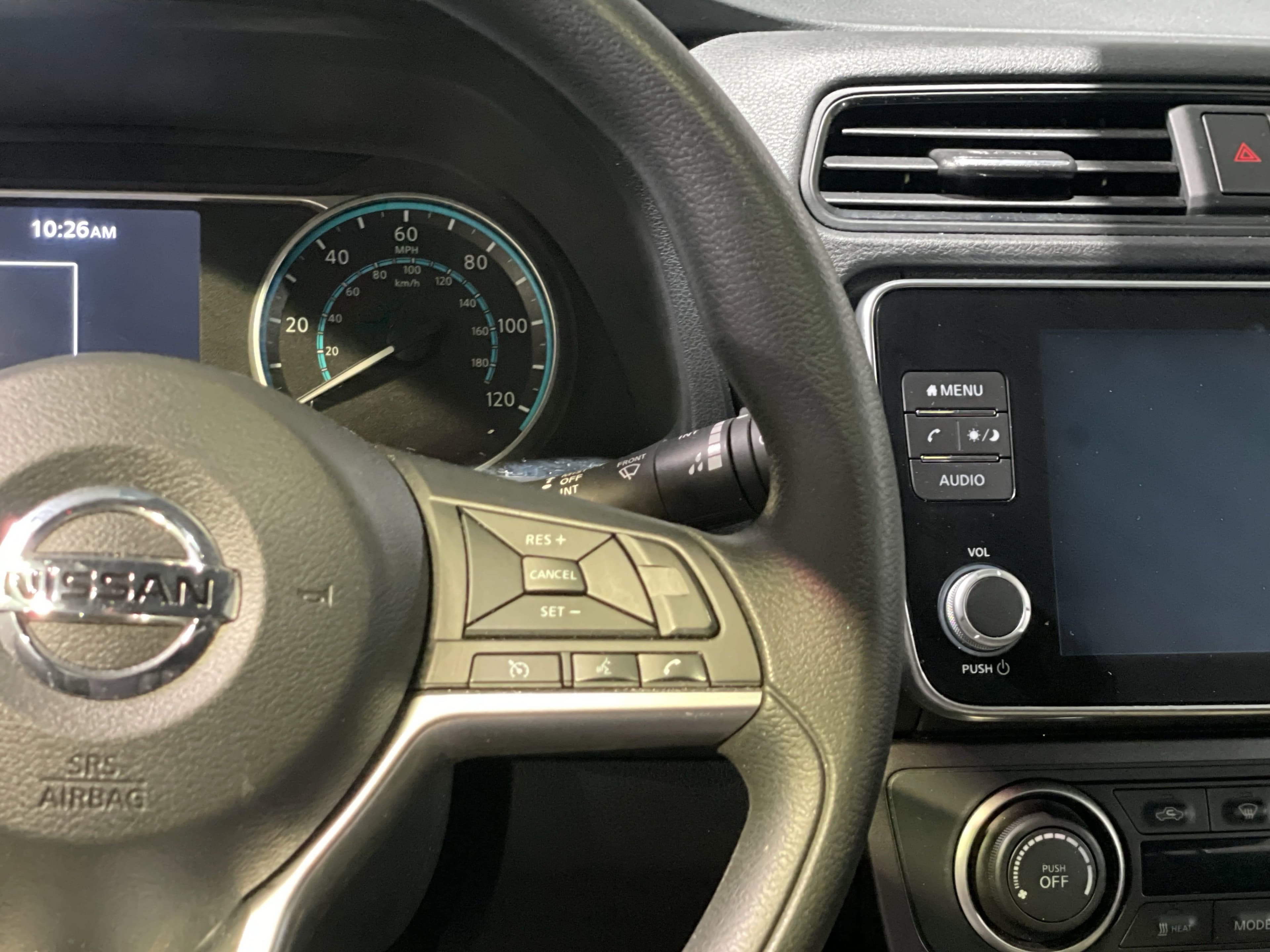 Vehicle photo 18