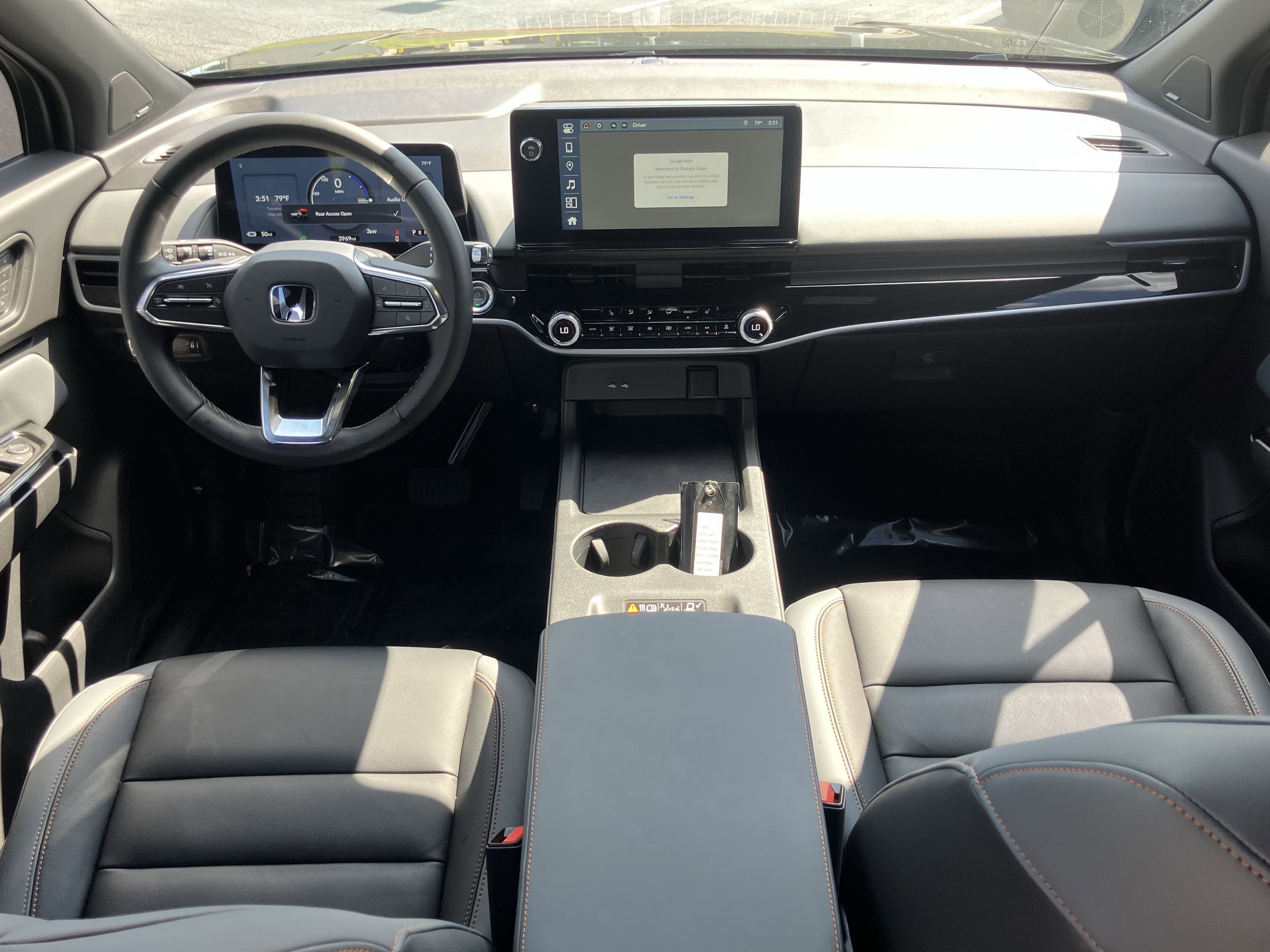 Vehicle photo 31