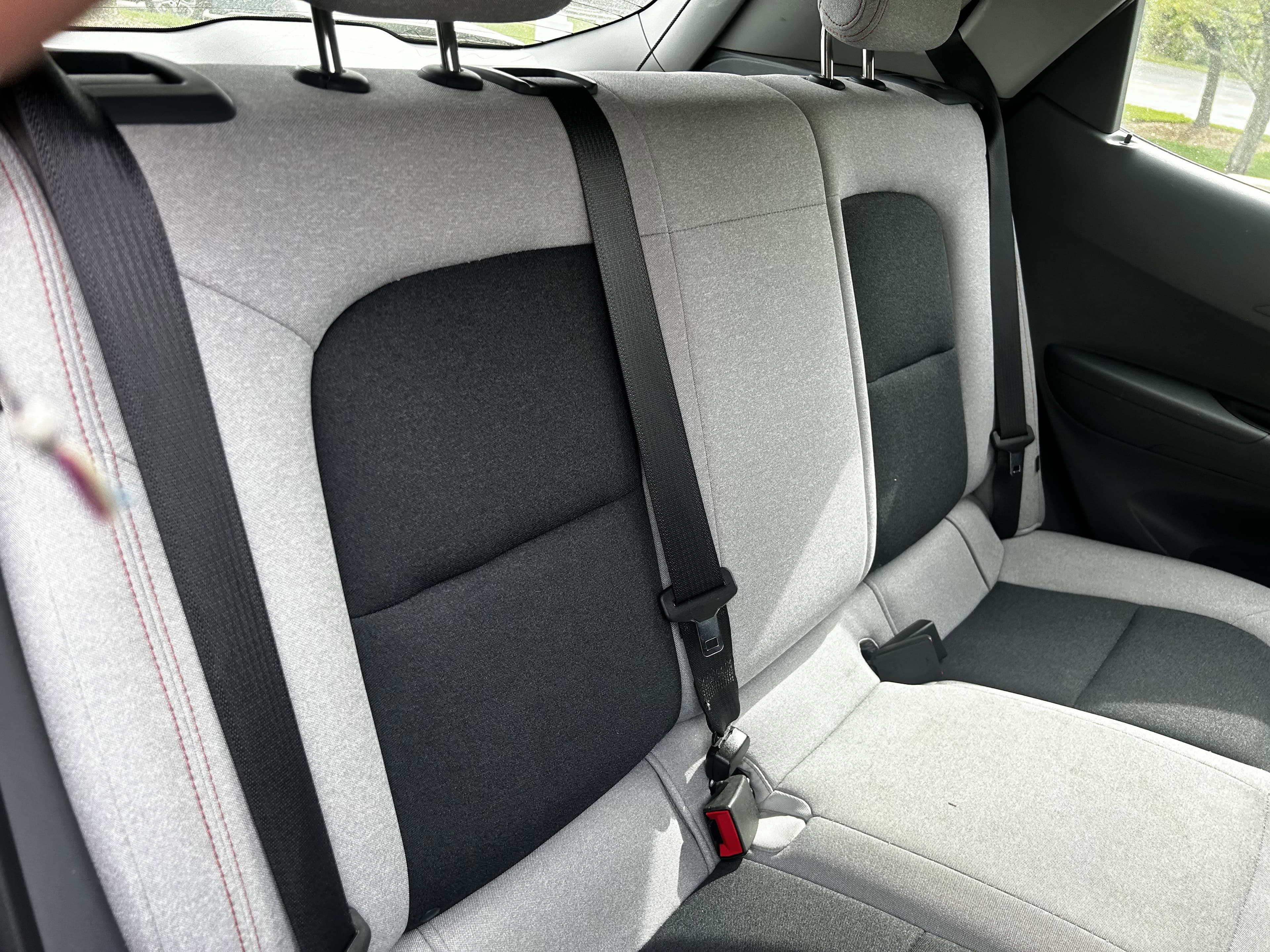 Vehicle photo 29