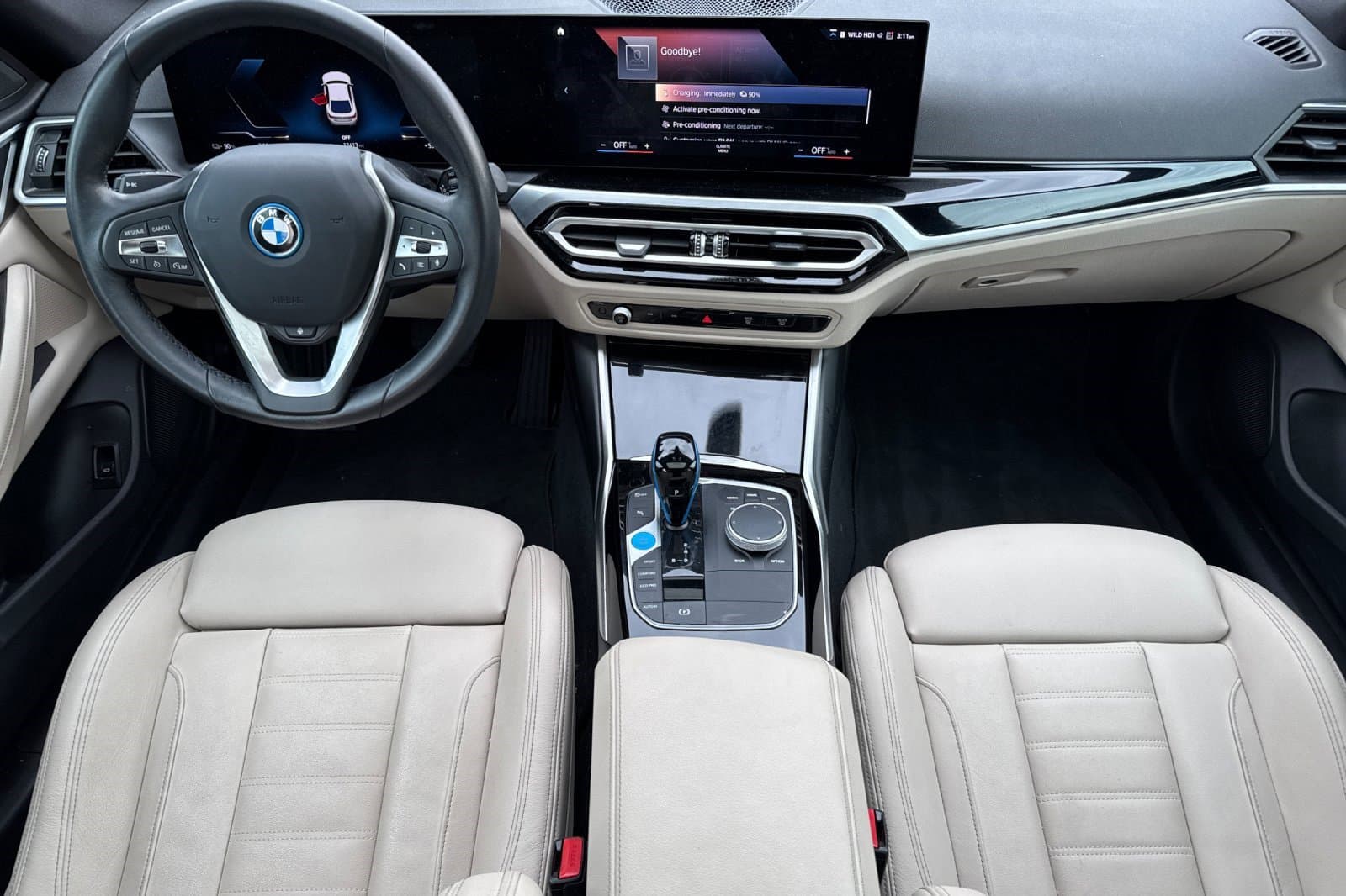 Vehicle photo 14