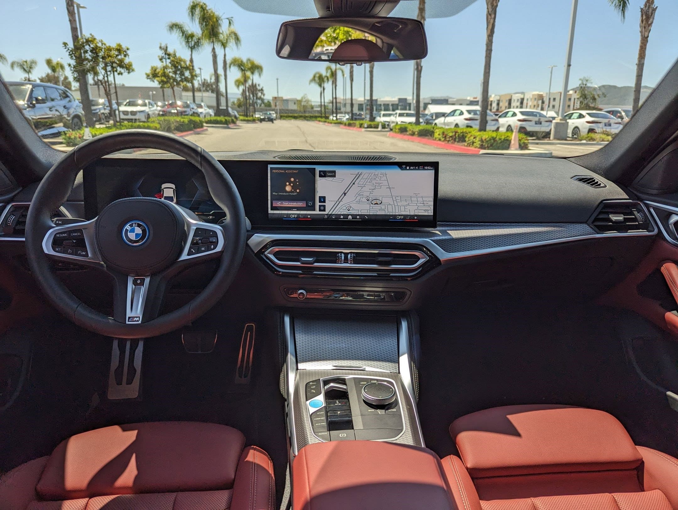 Vehicle photo 28