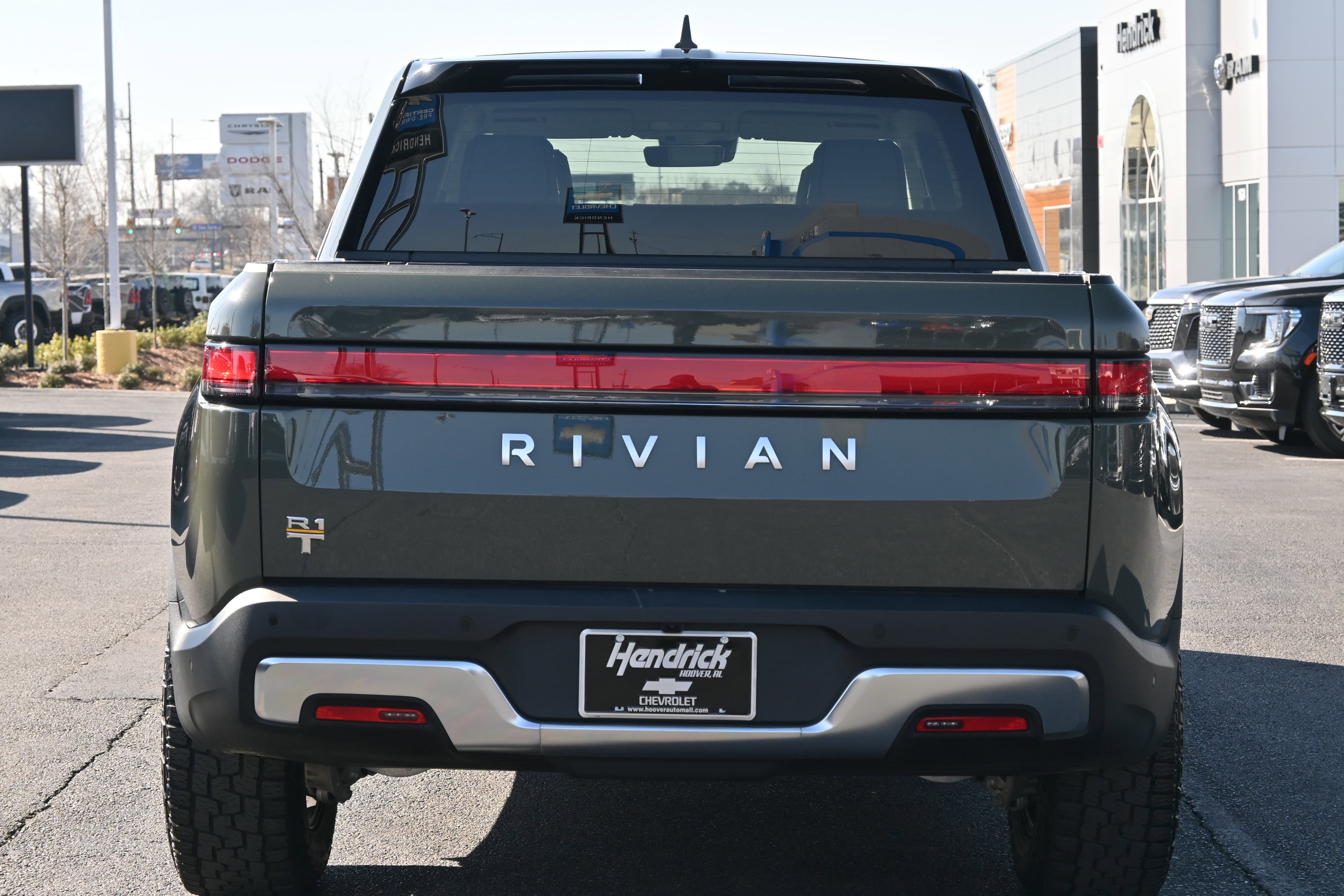 Vehicle photo 11