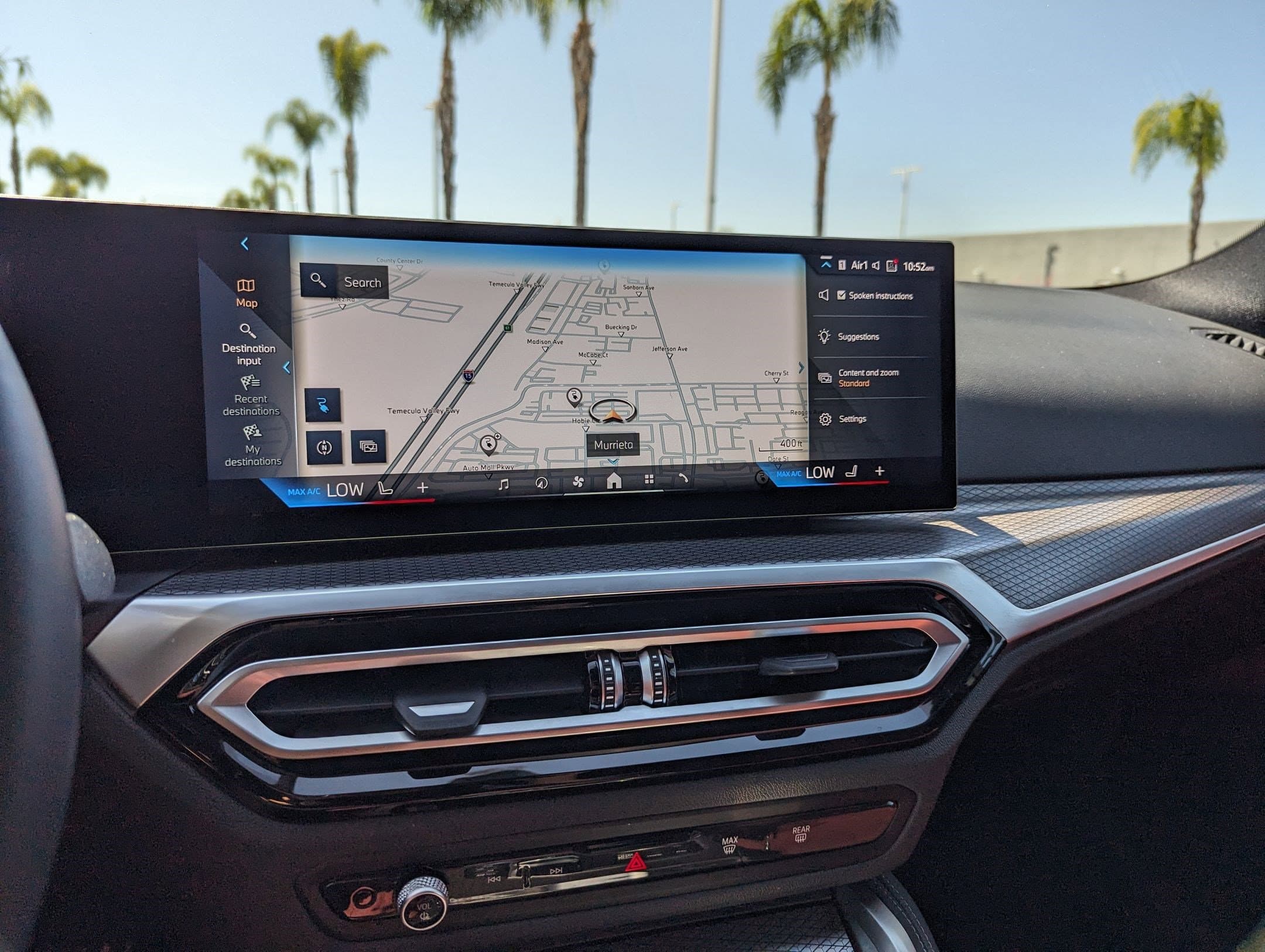 Vehicle photo 23