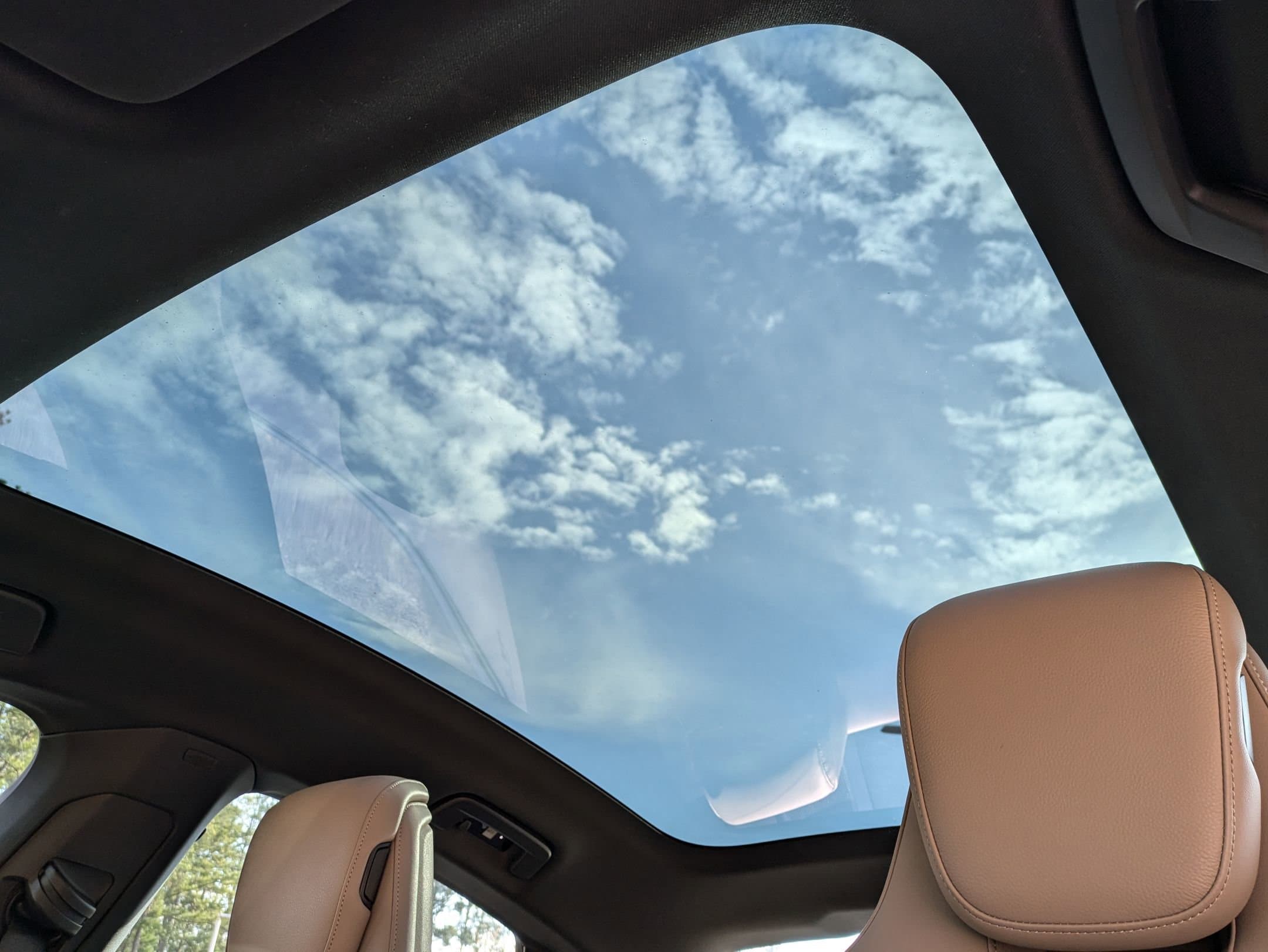 Vehicle photo 17