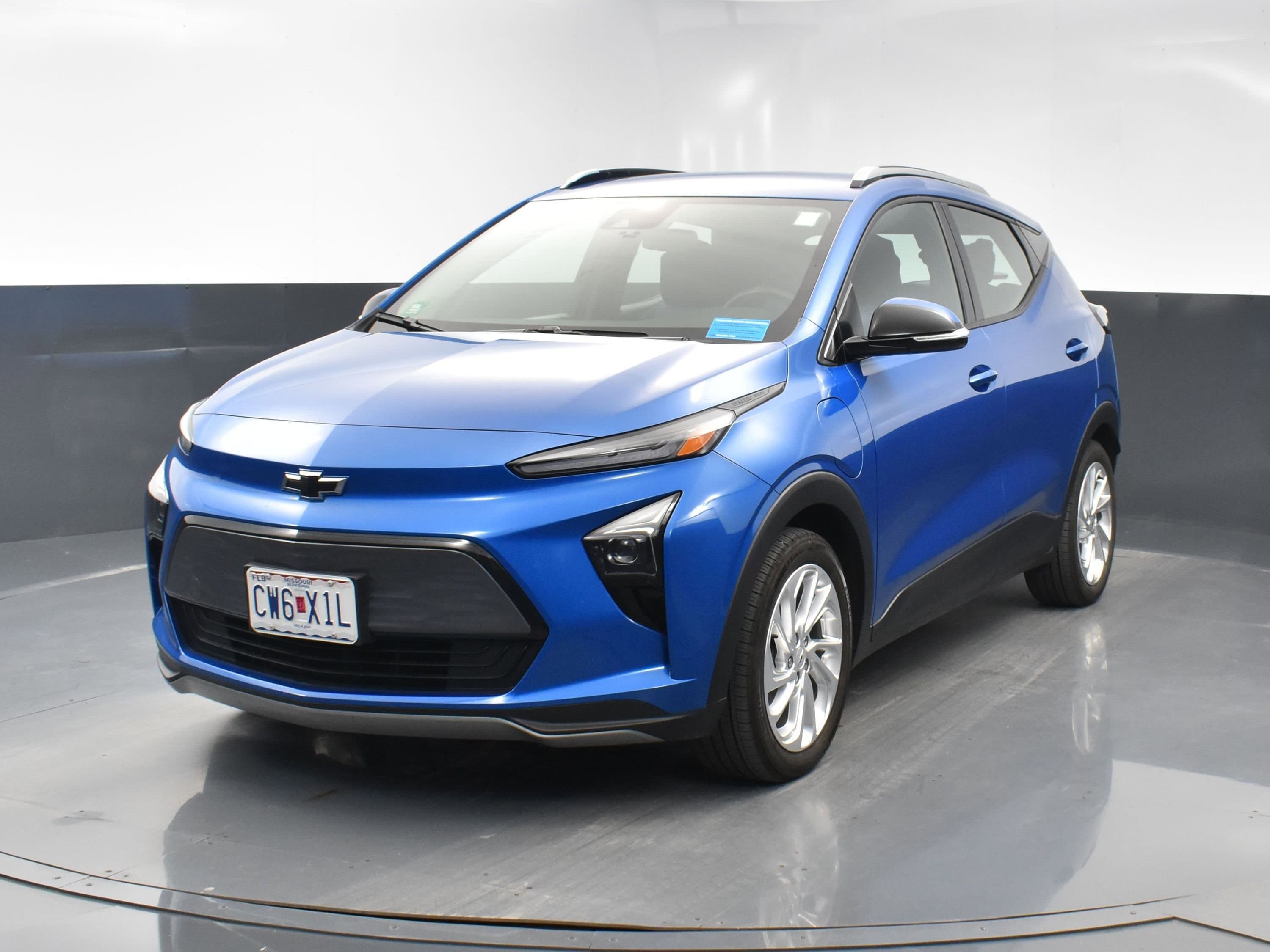 Vehicle photo 3