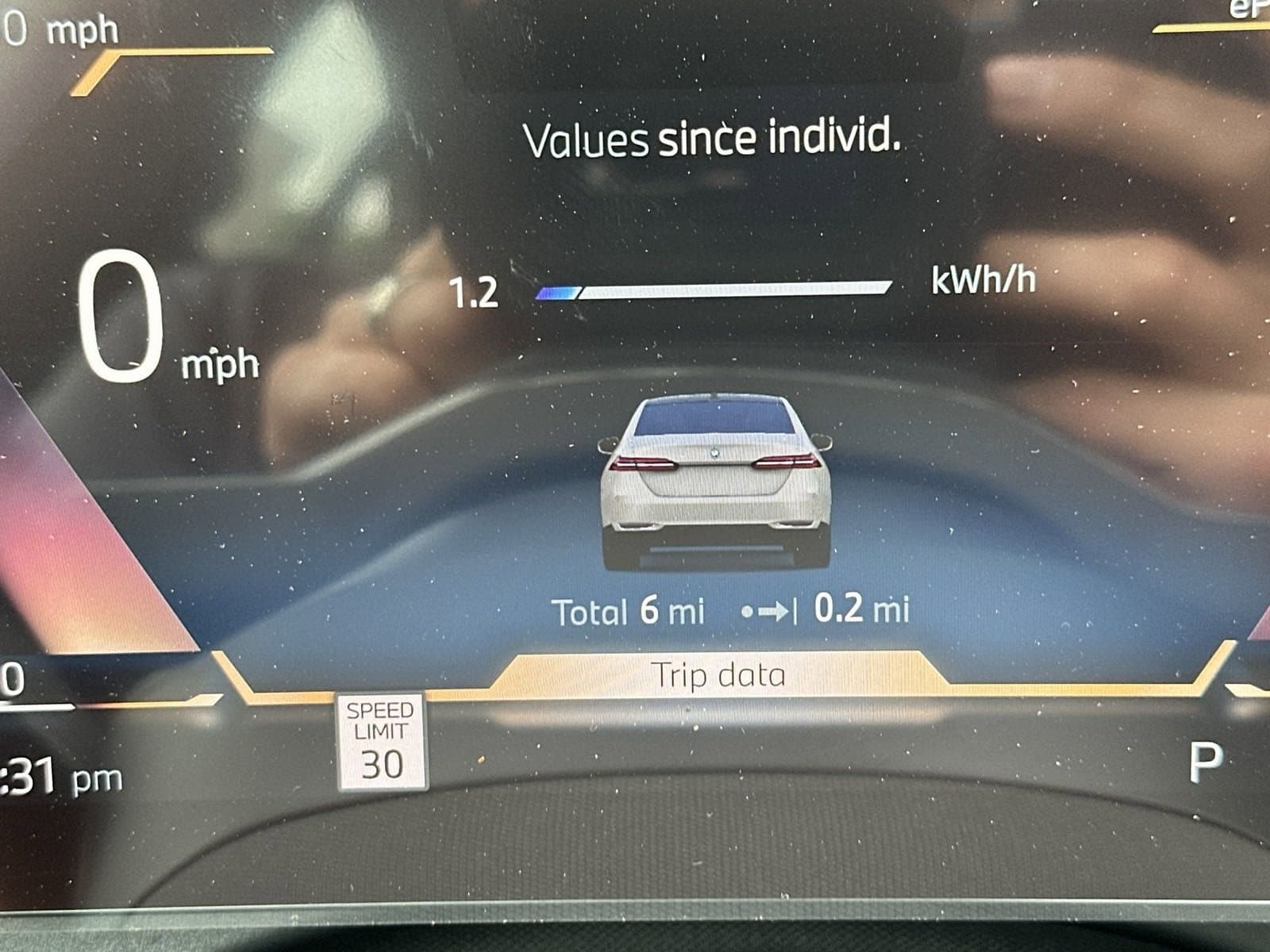 Vehicle photo 22