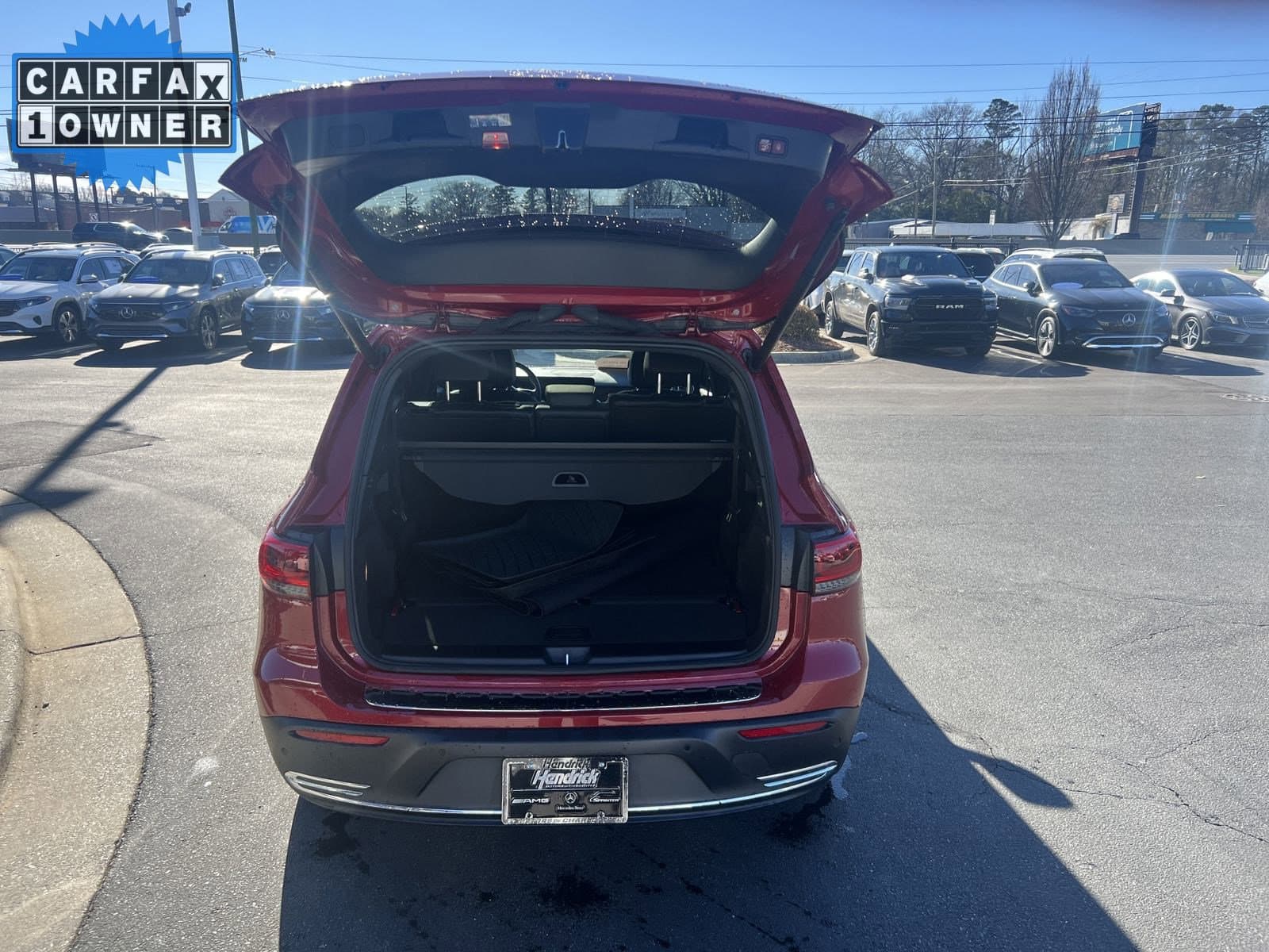 Vehicle photo 32