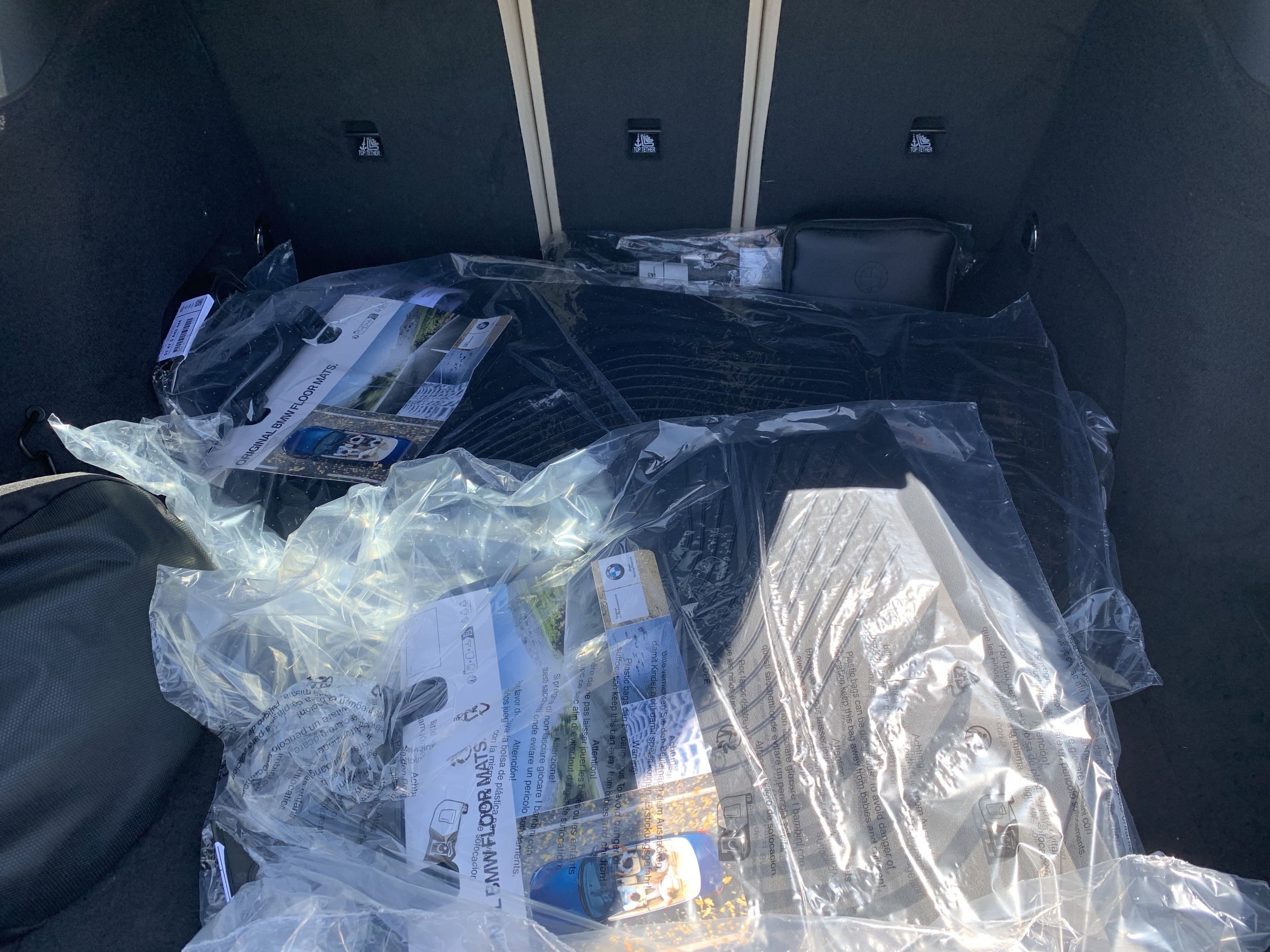 Vehicle photo 33