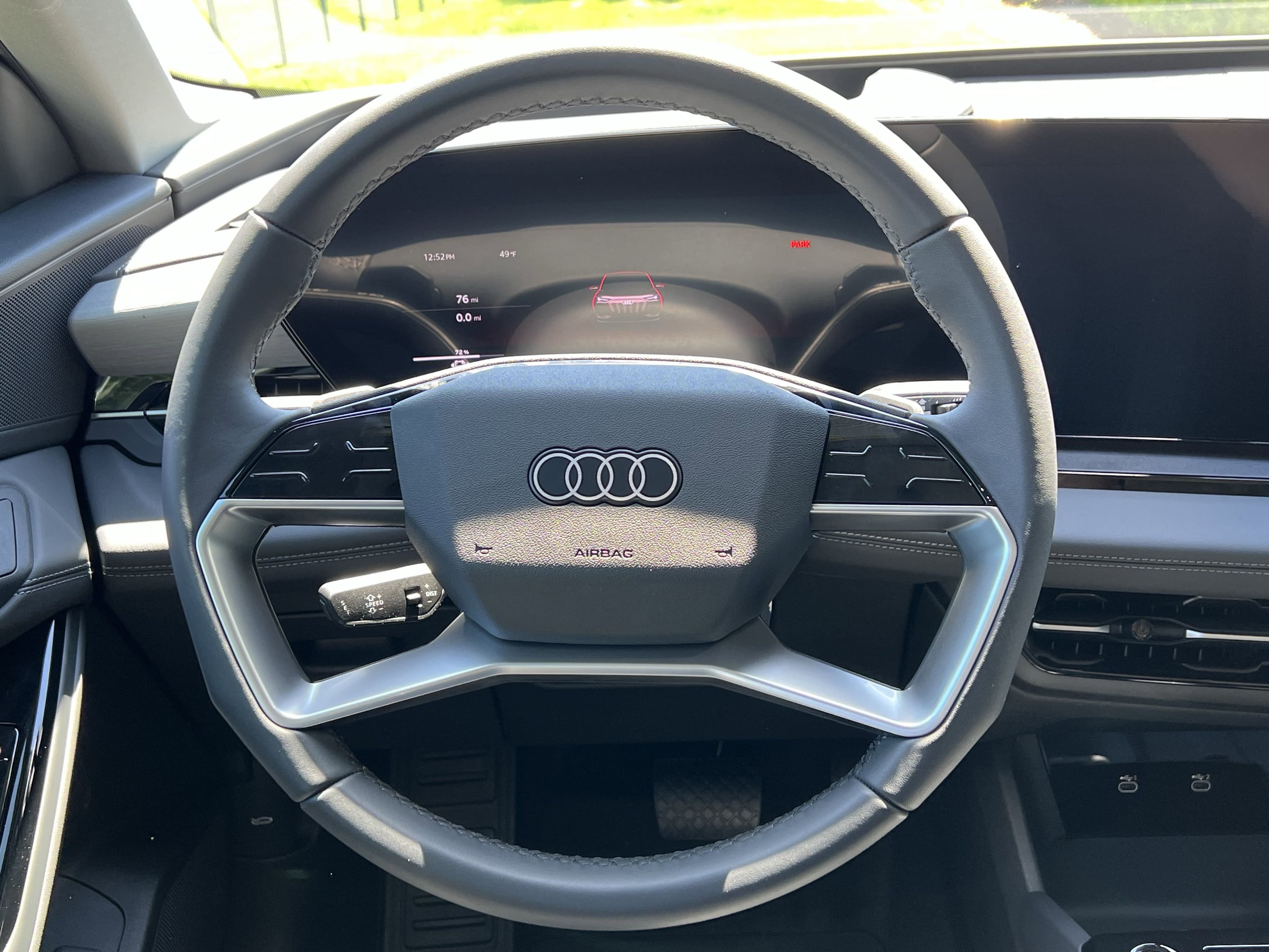 Vehicle photo 16