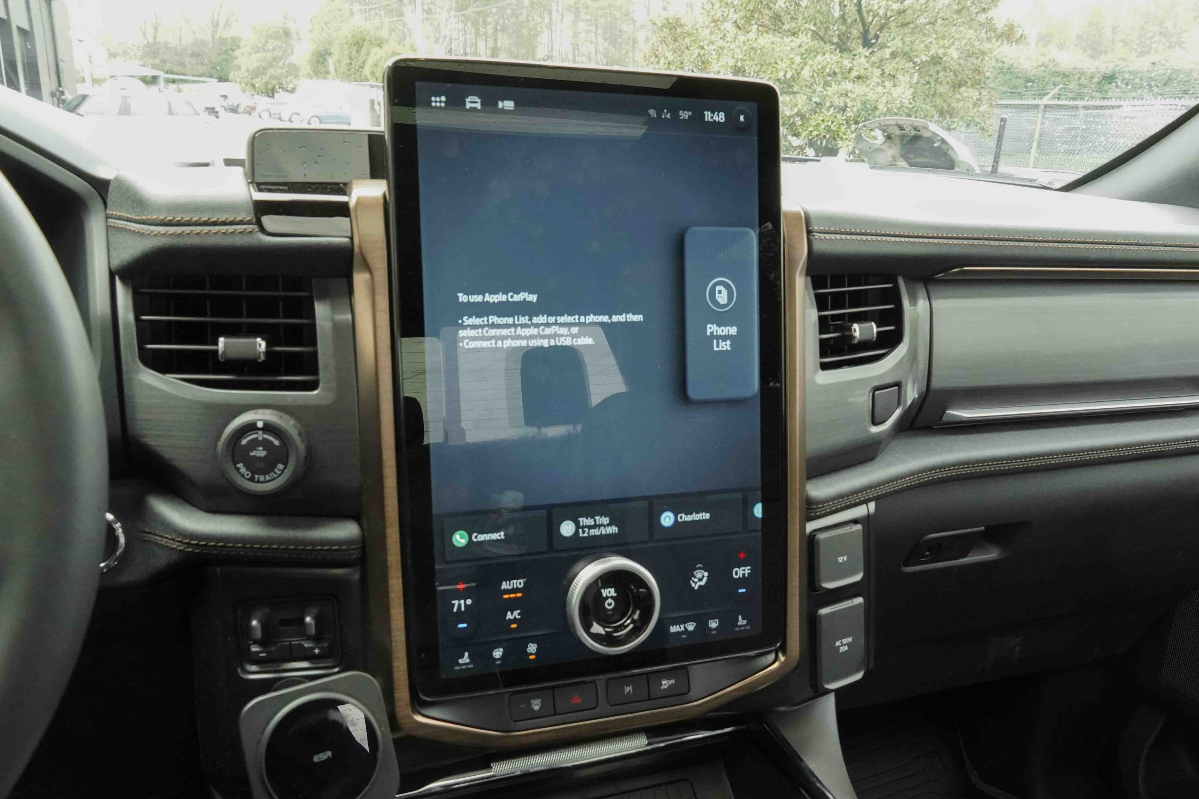 Vehicle photo 21