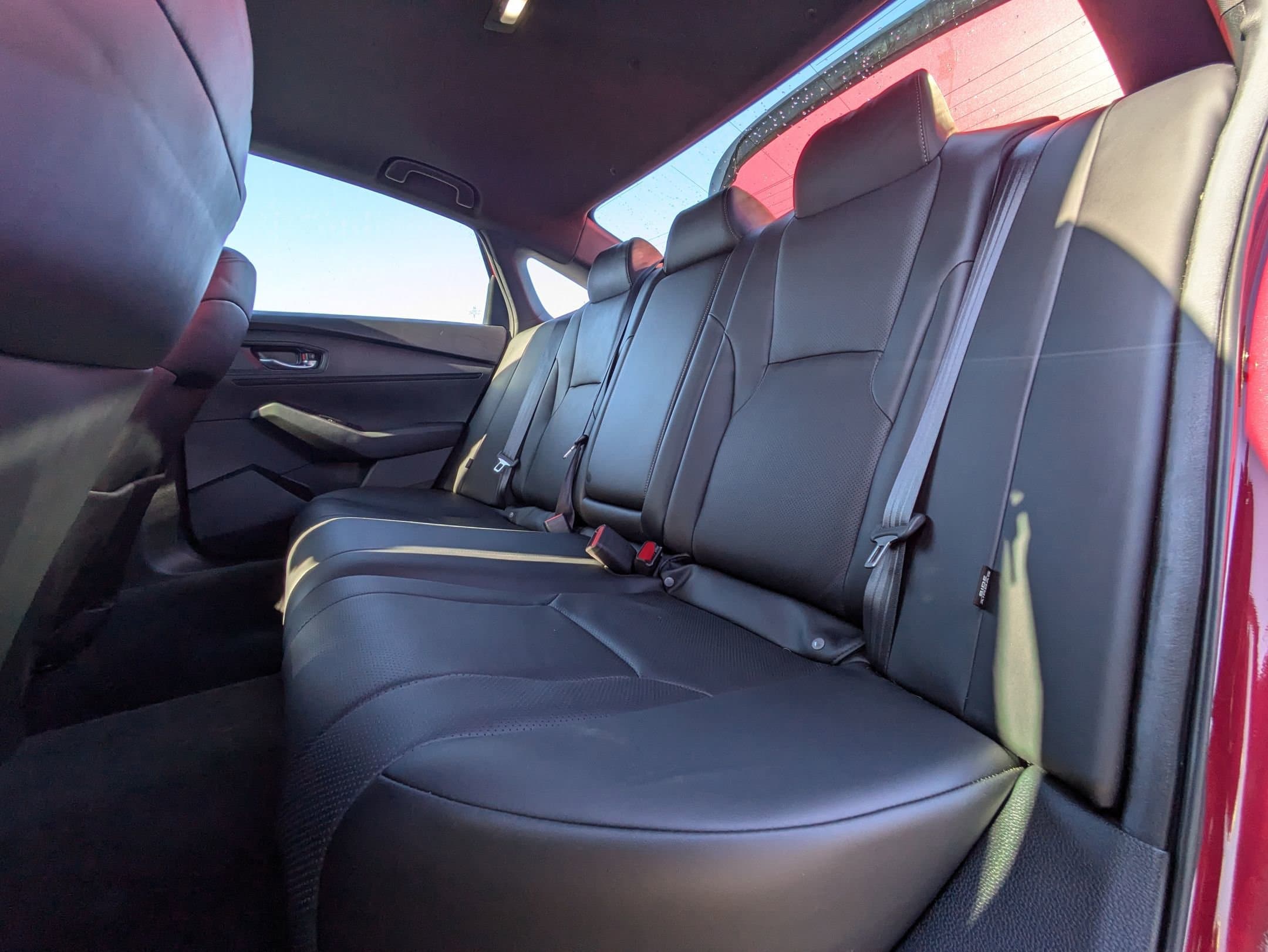 Vehicle photo 24